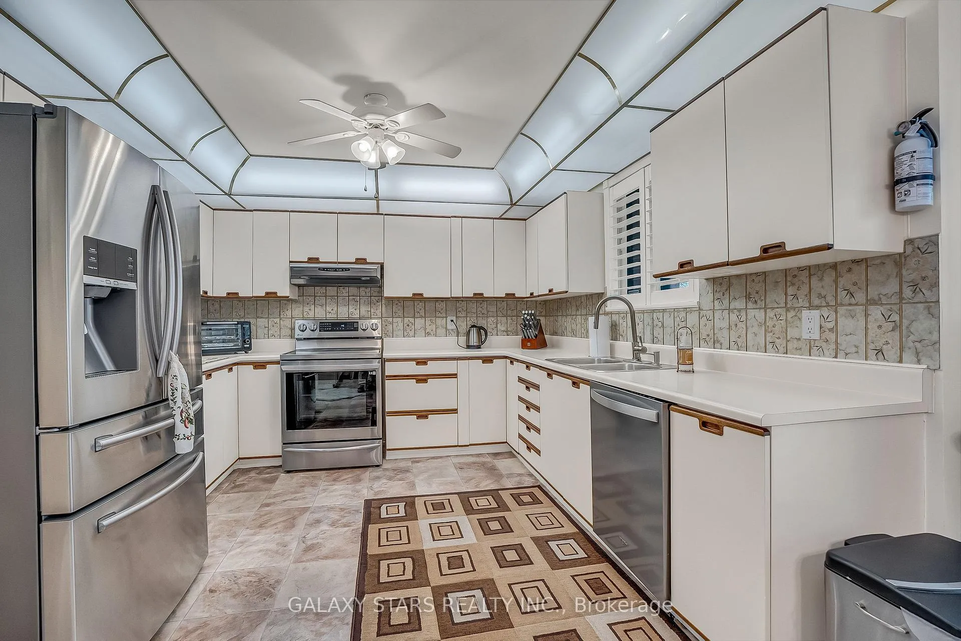 Photo 13 of 642 Sheppard Avenue, Pickering, Woodlands — HOMEH