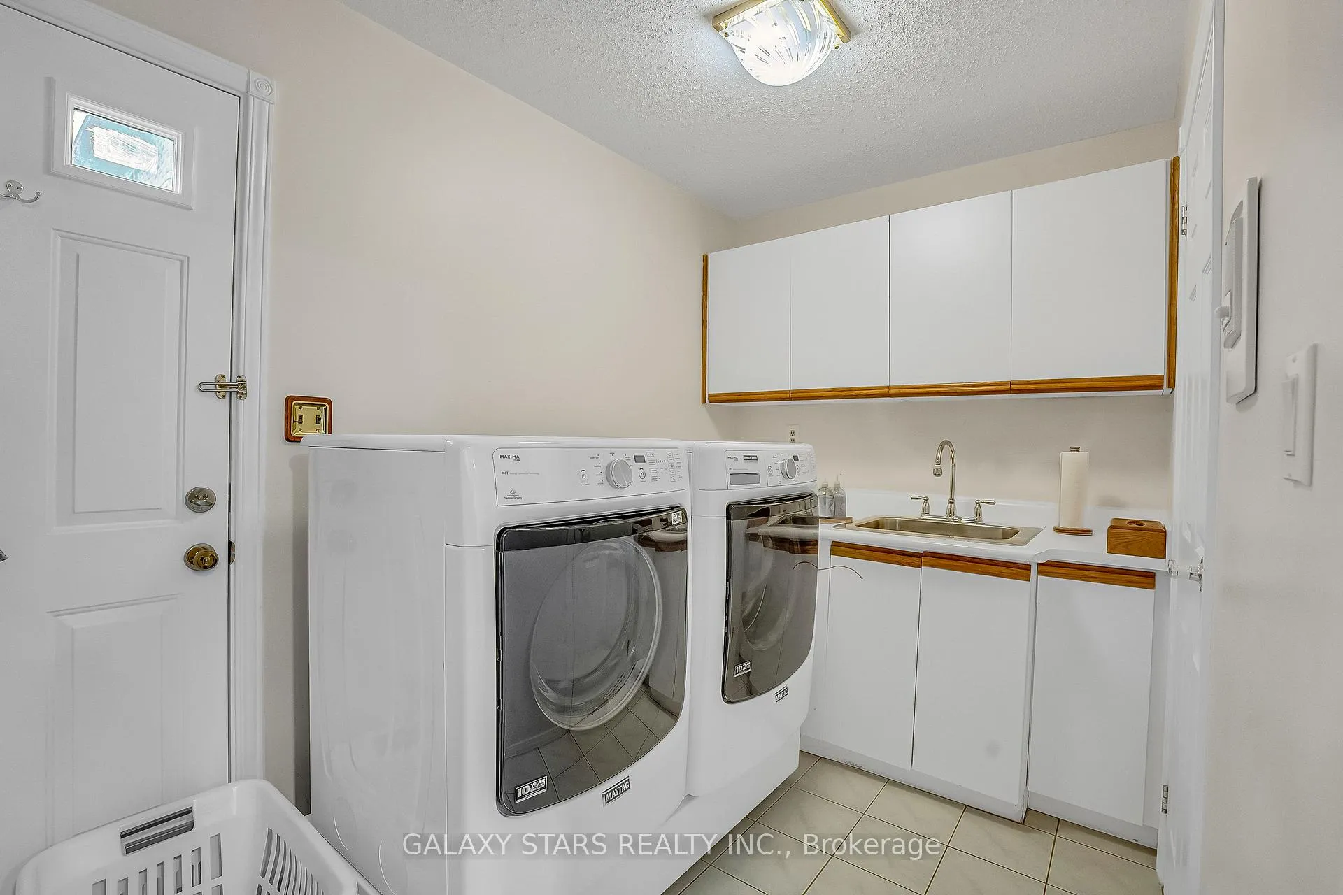 Photo 17 of 642 Sheppard Avenue, Pickering, Woodlands — HOMEH