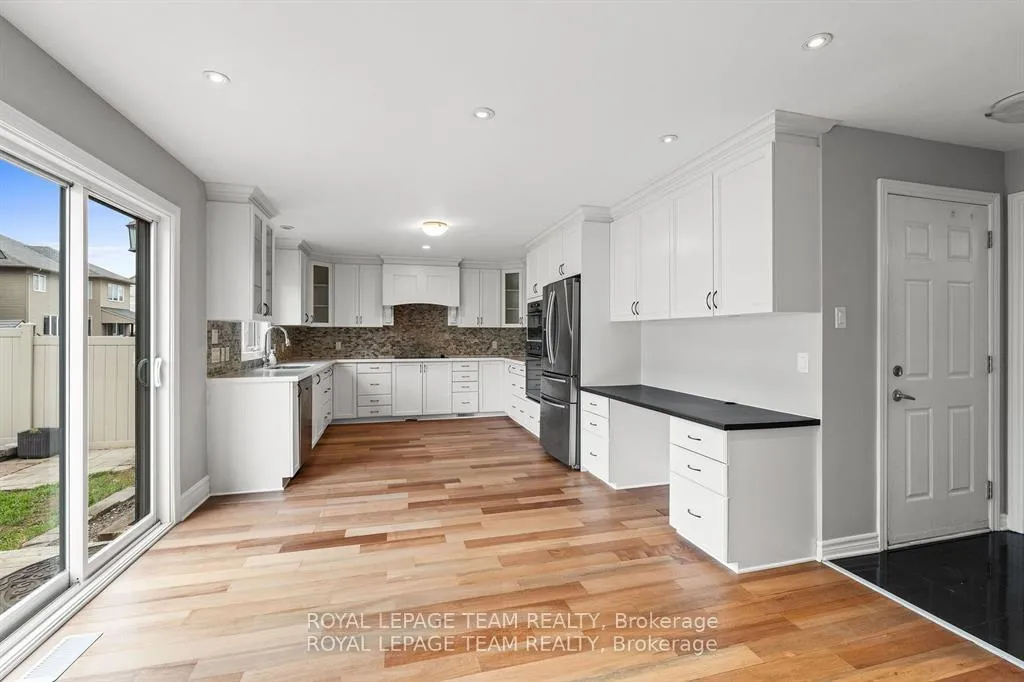 Photo 20 of 365 Langrell Crescent, Ottawa, Barrhaven - Strandherd — HOMEH