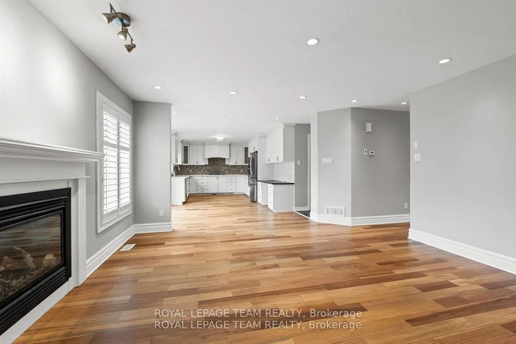 Photo 26 of 365 Langrell Crescent, Ottawa, Barrhaven - Strandherd — HOMEH
