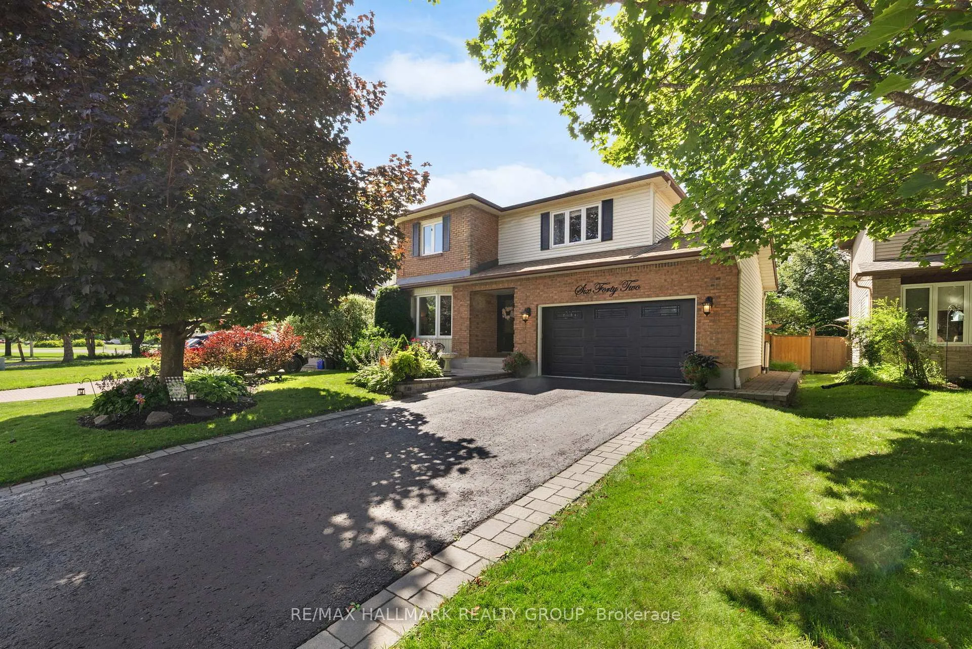Photo 2 of 642 Steller Street, Ottawa, Fallingbrook/Pineridge — HOMEH