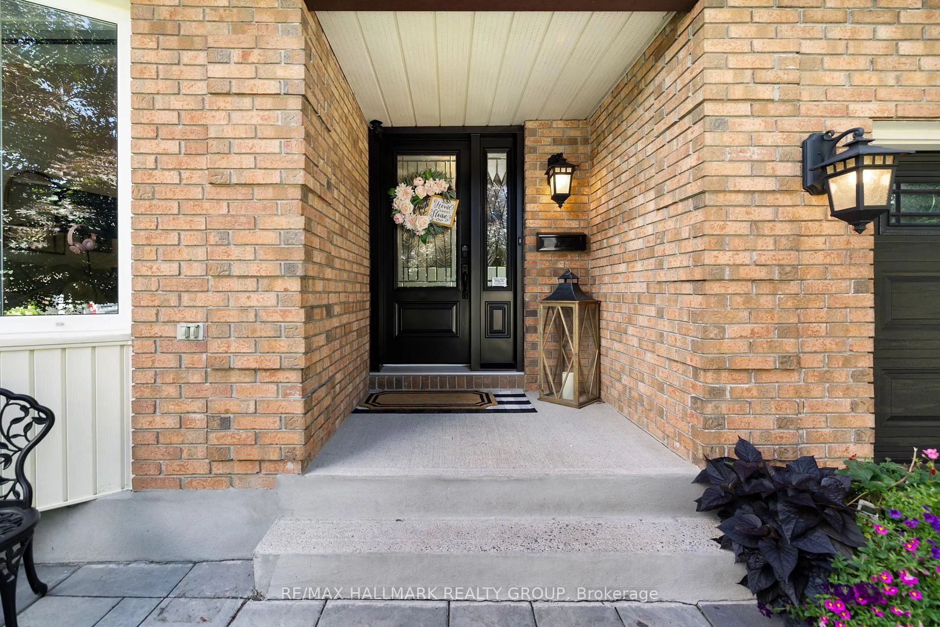 Photo 4 of 642 Steller Street, Ottawa, Fallingbrook/Pineridge — HOMEH