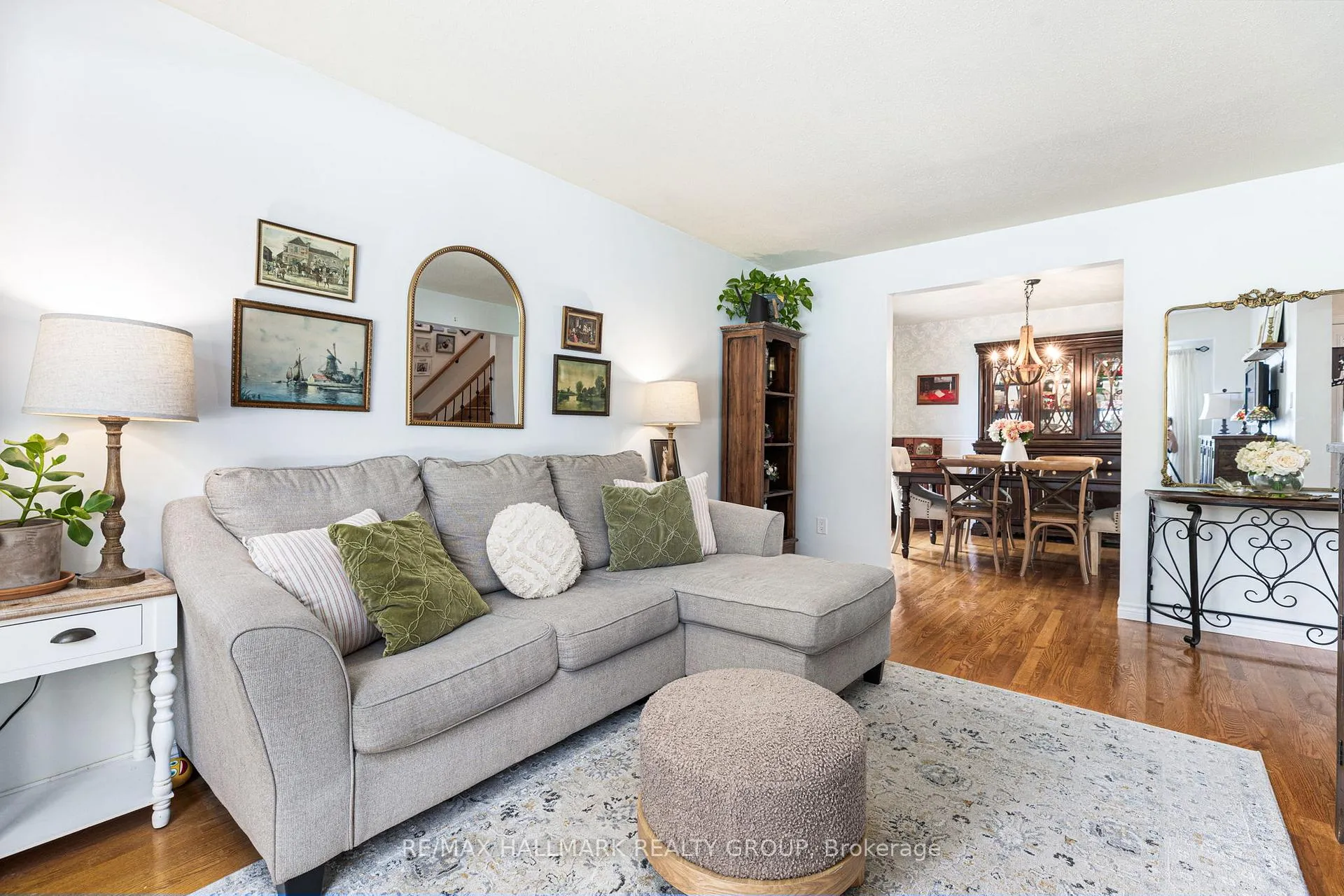 Photo 9 of 642 Steller Street, Ottawa, Fallingbrook/Pineridge — HOMEH