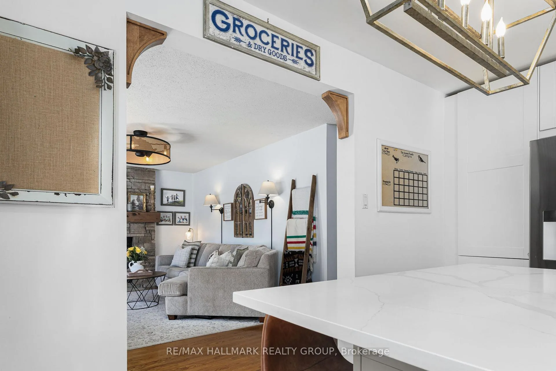 Photo 17 of 642 Steller Street, Ottawa, Fallingbrook/Pineridge — HOMEH