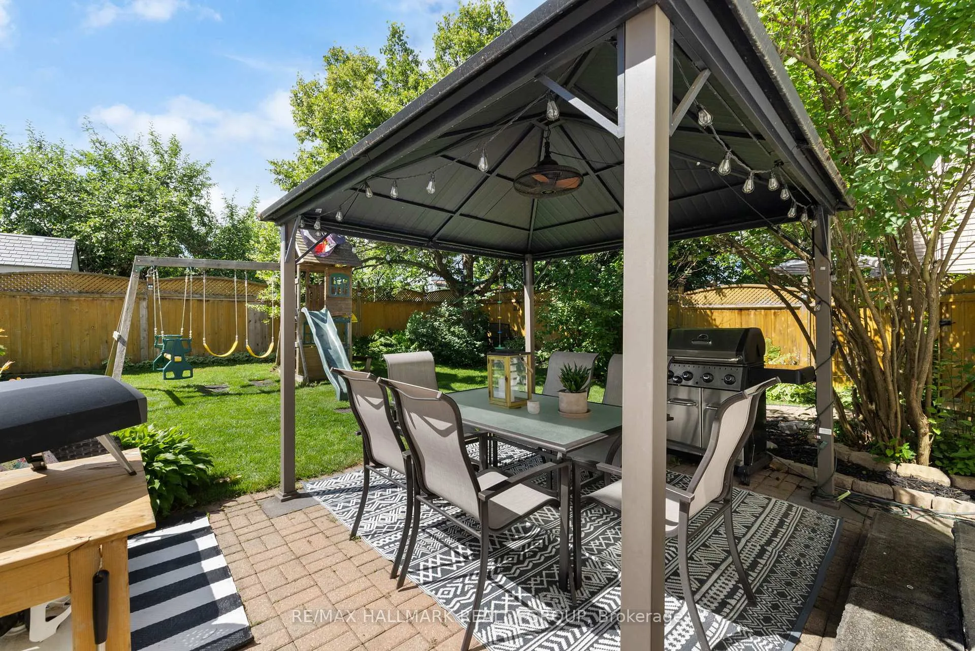 Photo 40 of 642 Steller Street, Ottawa, Fallingbrook/Pineridge — HOMEH