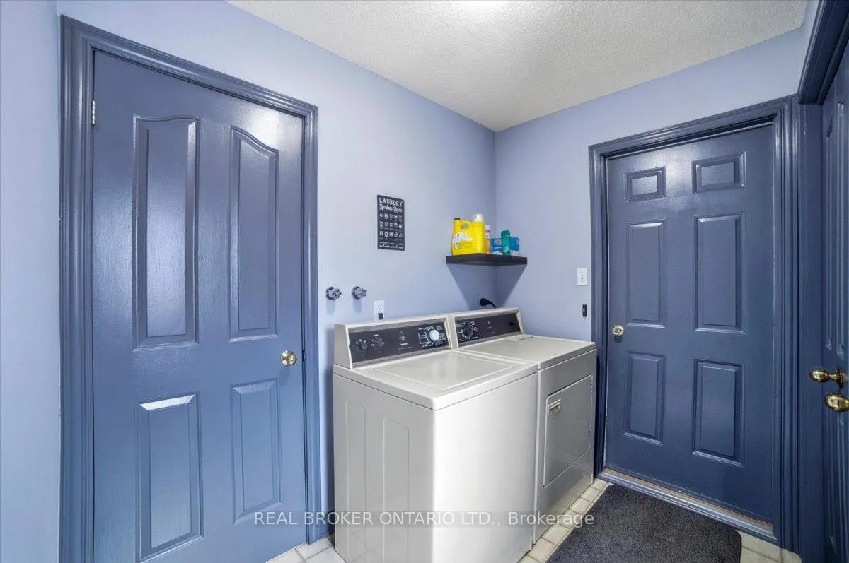 Photo 13 of 106 Spruceside Crescent, Pelham, Fonthill — HOMEH
