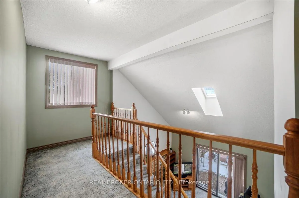 Photo 19 of 106 Spruceside Crescent, Pelham, Fonthill — HOMEH