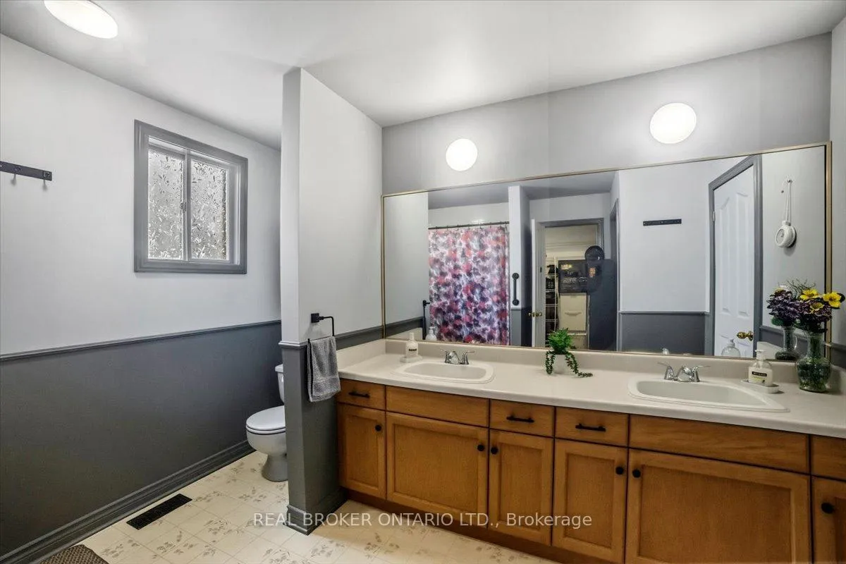 Photo 24 of 106 Spruceside Crescent, Pelham, Fonthill — HOMEH