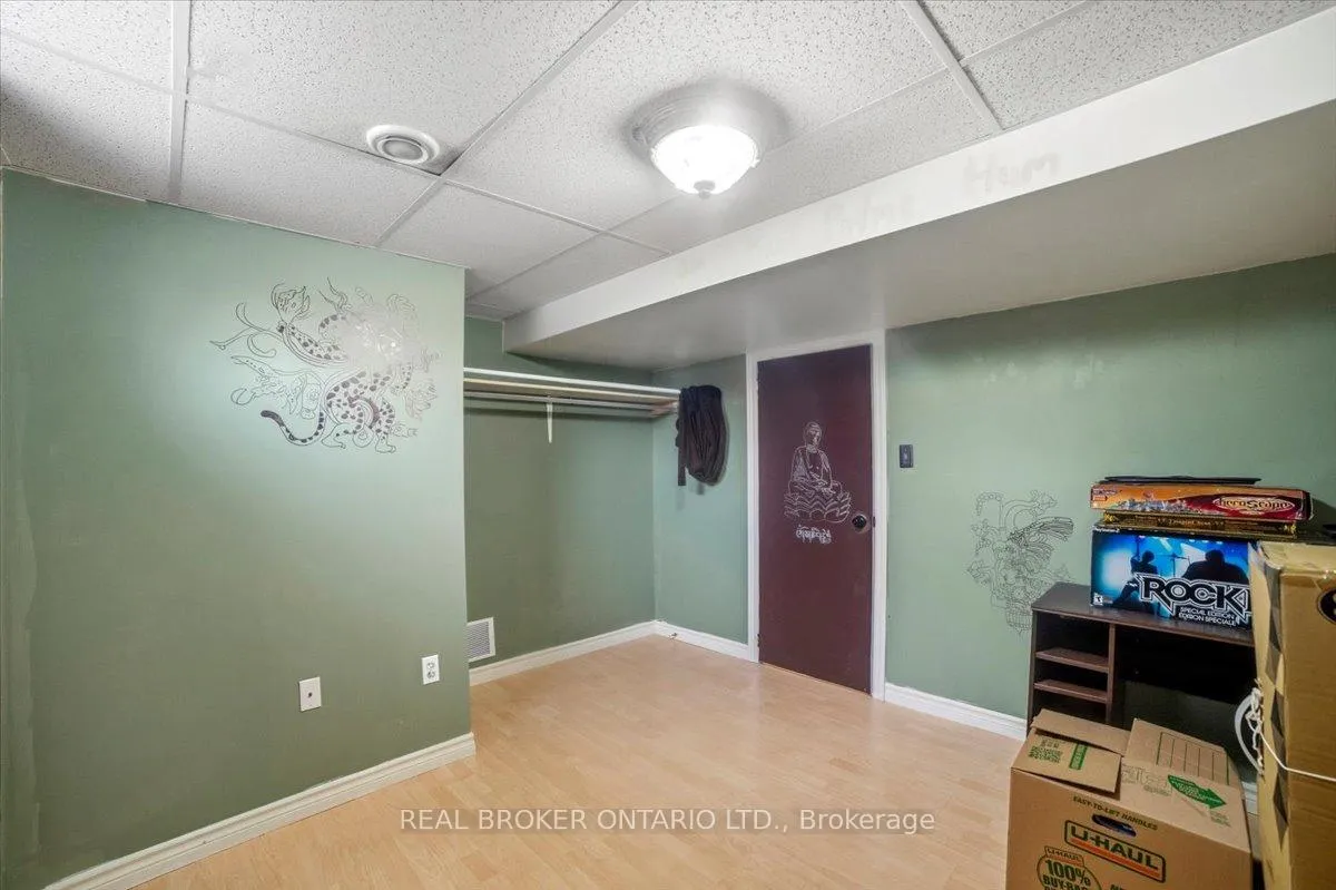 Photo 28 of 106 Spruceside Crescent, Pelham, Fonthill — HOMEH