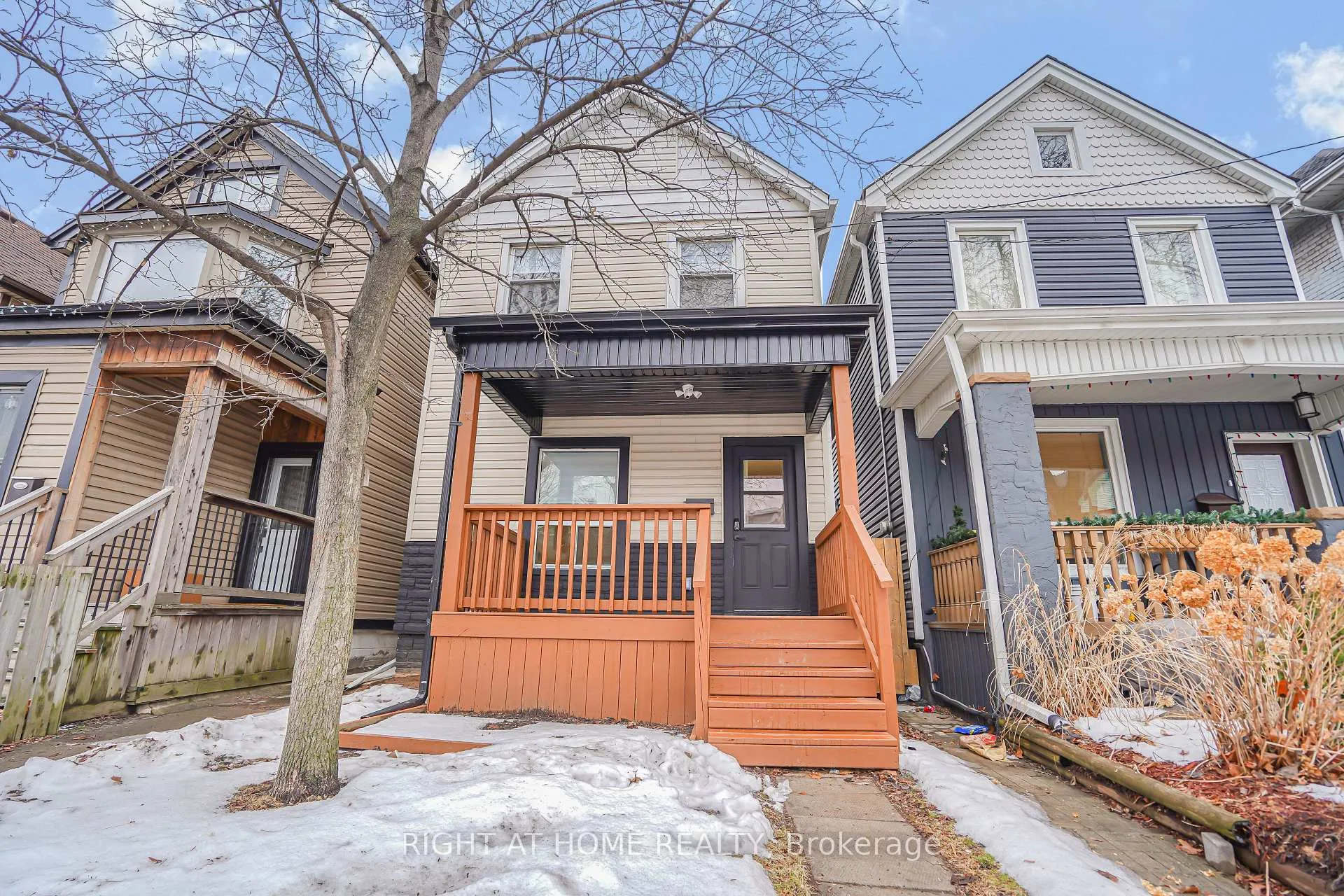 Photo 1 of 155 Avondale Street, Hamilton, Crown Point — HOMEH