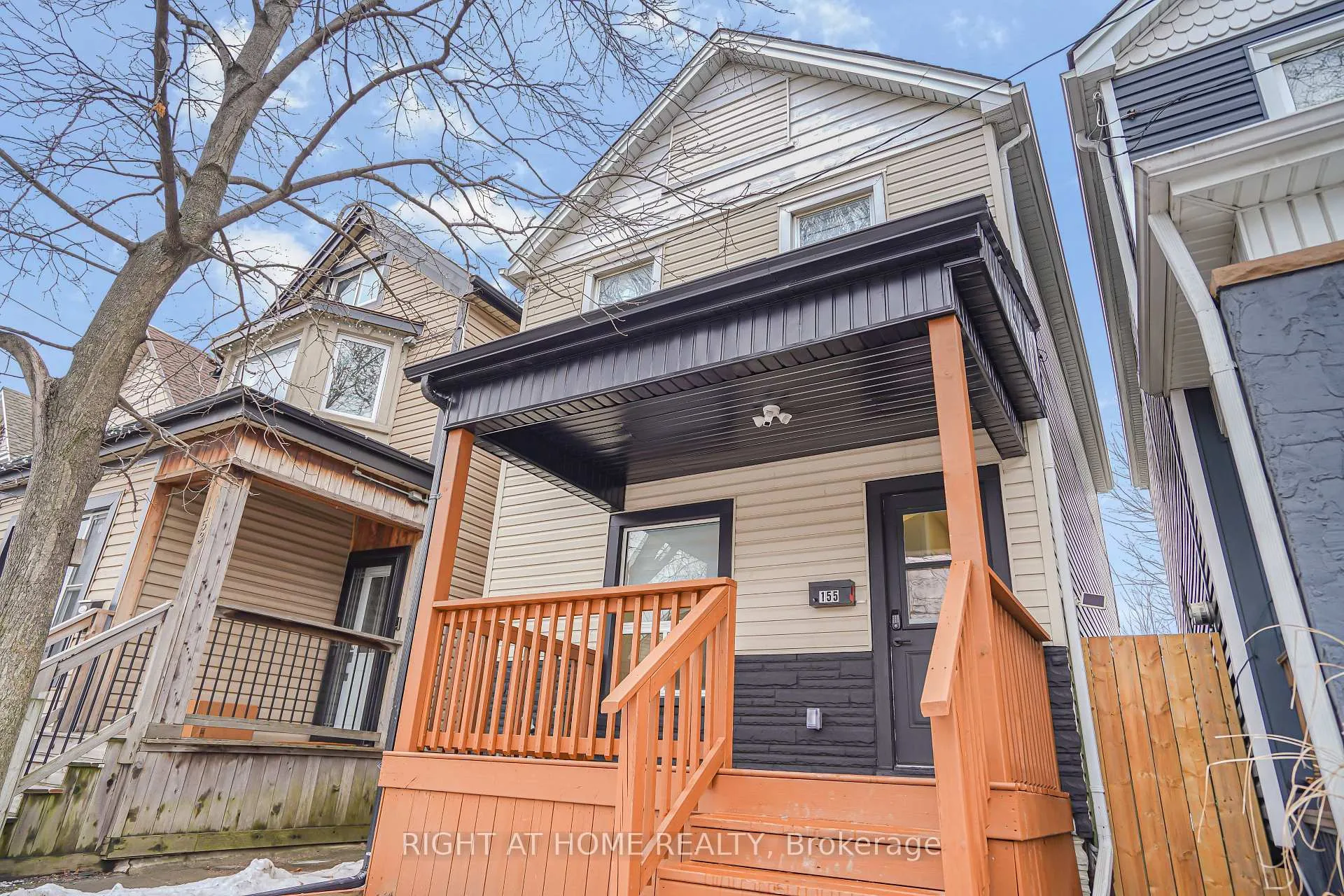 Photo 2 of 155 Avondale Street, Hamilton, Crown Point — HOMEH