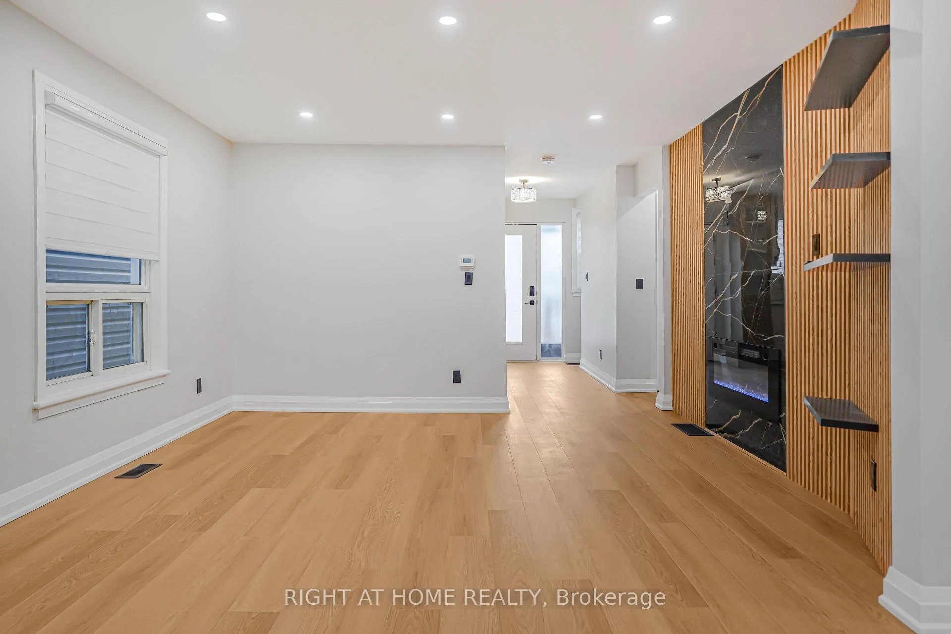 Photo 8 of 155 Avondale Street, Hamilton, Crown Point — HOMEH