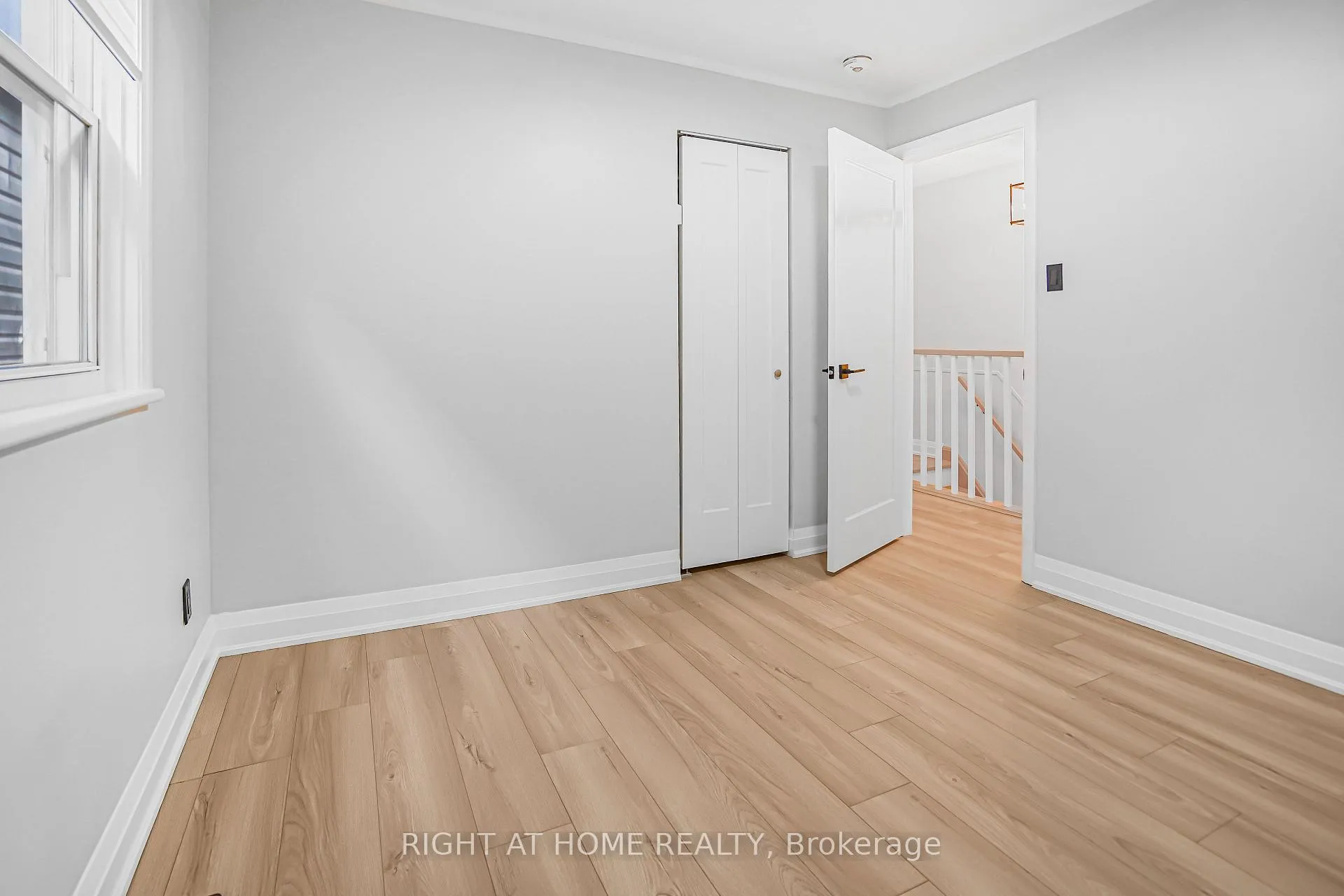 Photo 20 of 155 Avondale Street, Hamilton, Crown Point — HOMEH