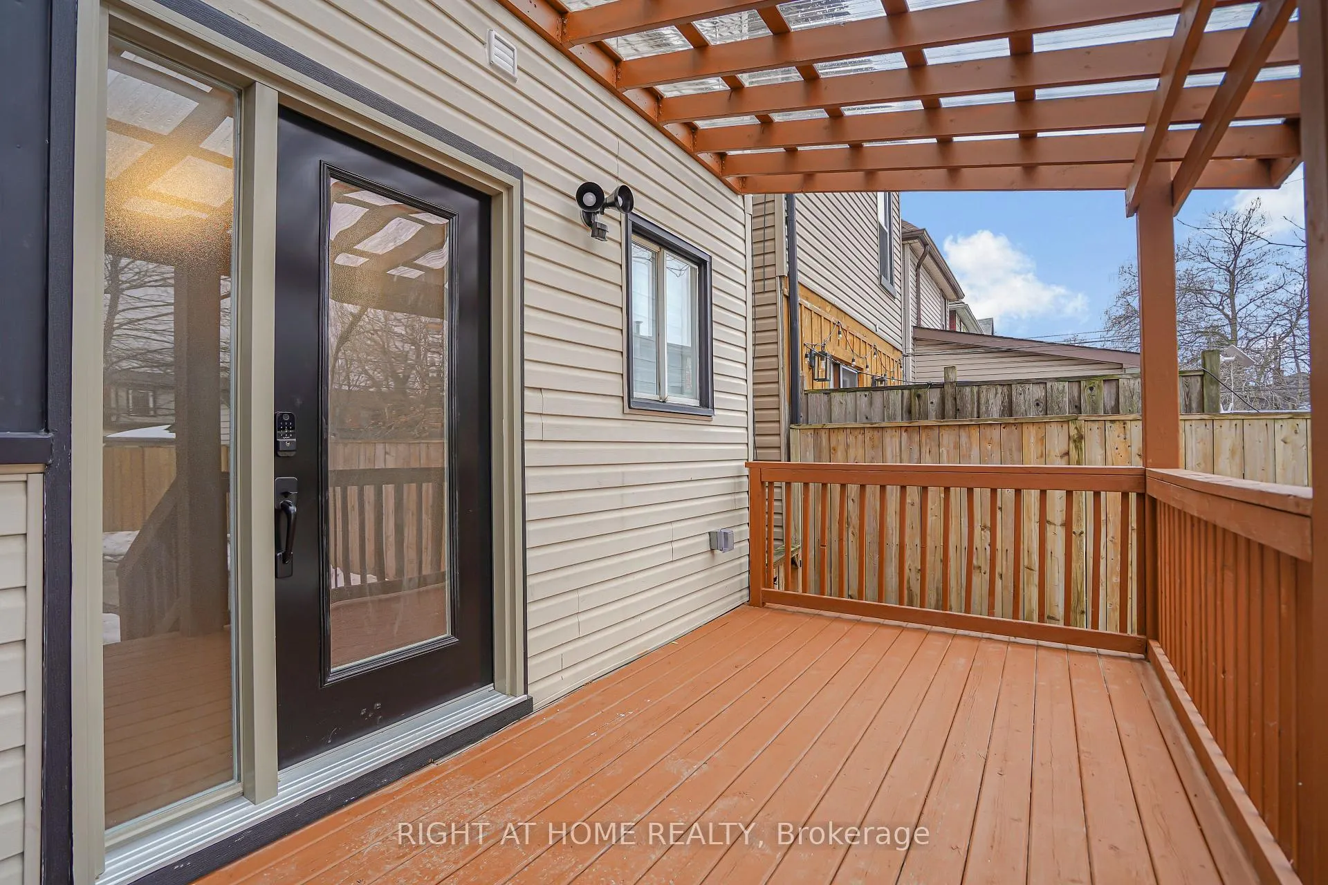 Photo 25 of 155 Avondale Street, Hamilton, Crown Point — HOMEH