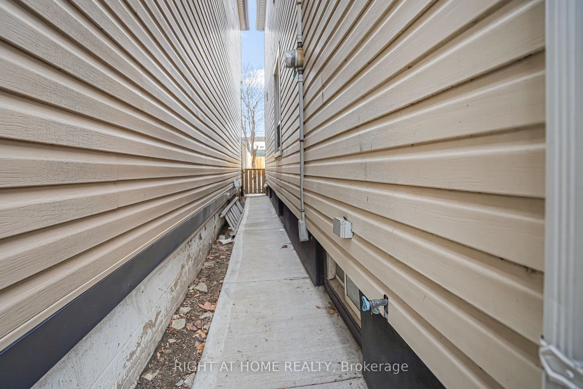 Photo 29 of 155 Avondale Street, Hamilton, Crown Point — HOMEH