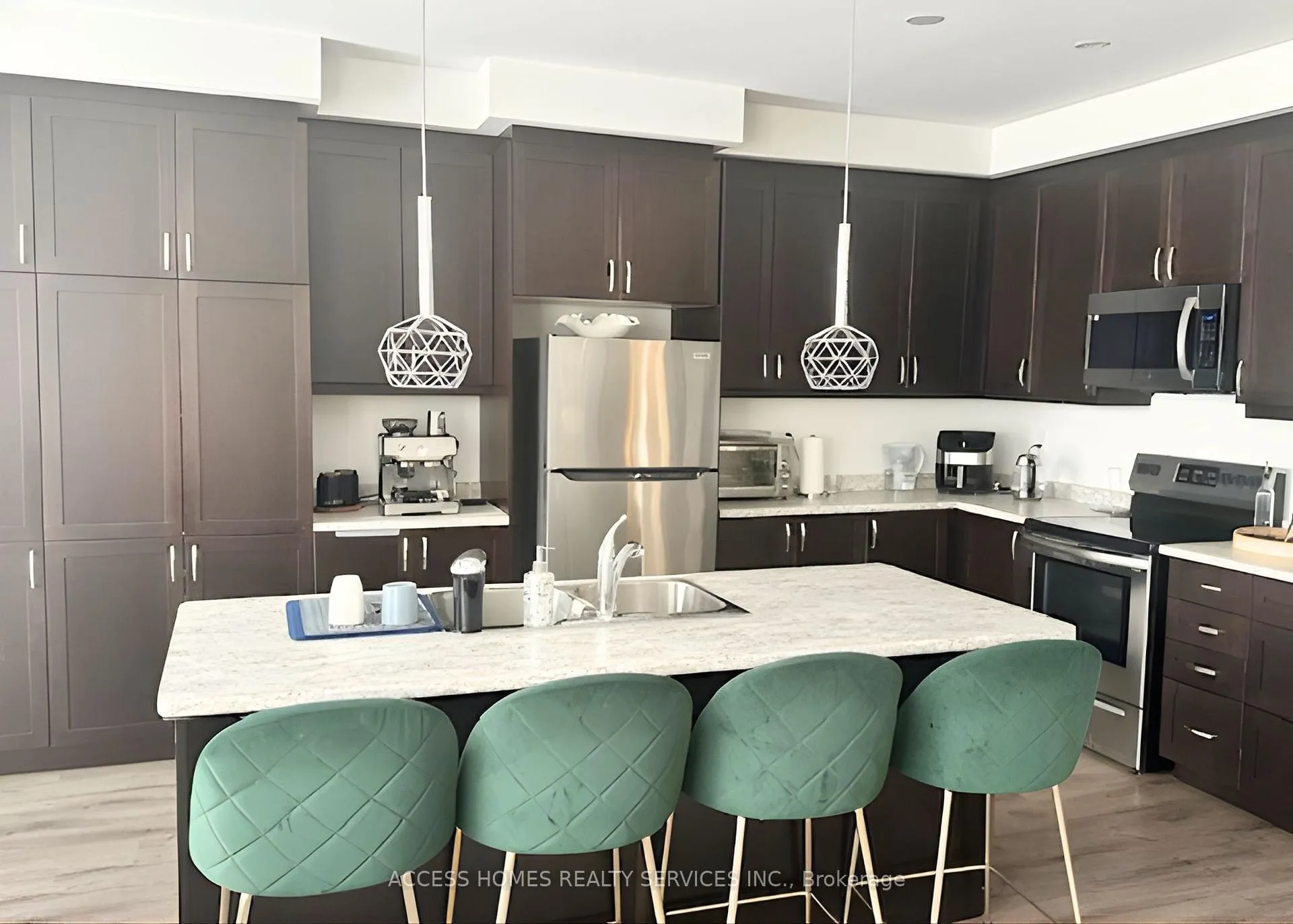 Photo 3 of 469 Gordon Krantz Avenue, Milton, Walker — HOMEH