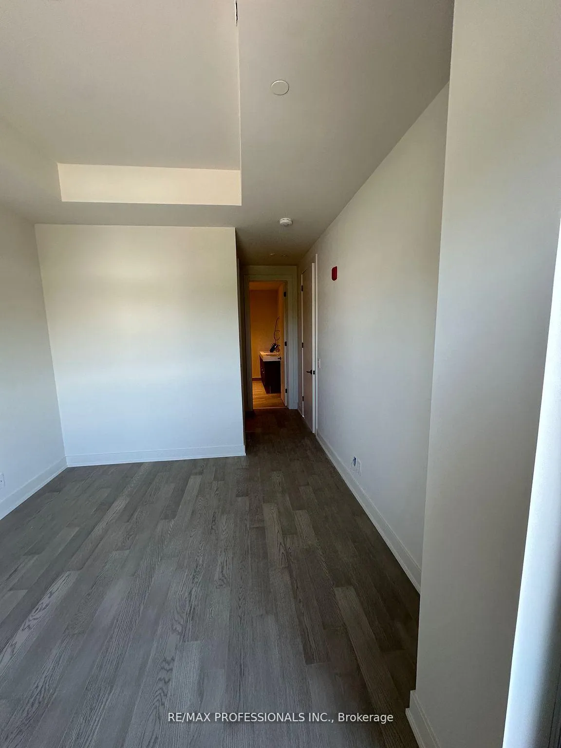 Photo 18 of Unit 410, 123 Maurice Drive, Oakville, Central — HOMEH