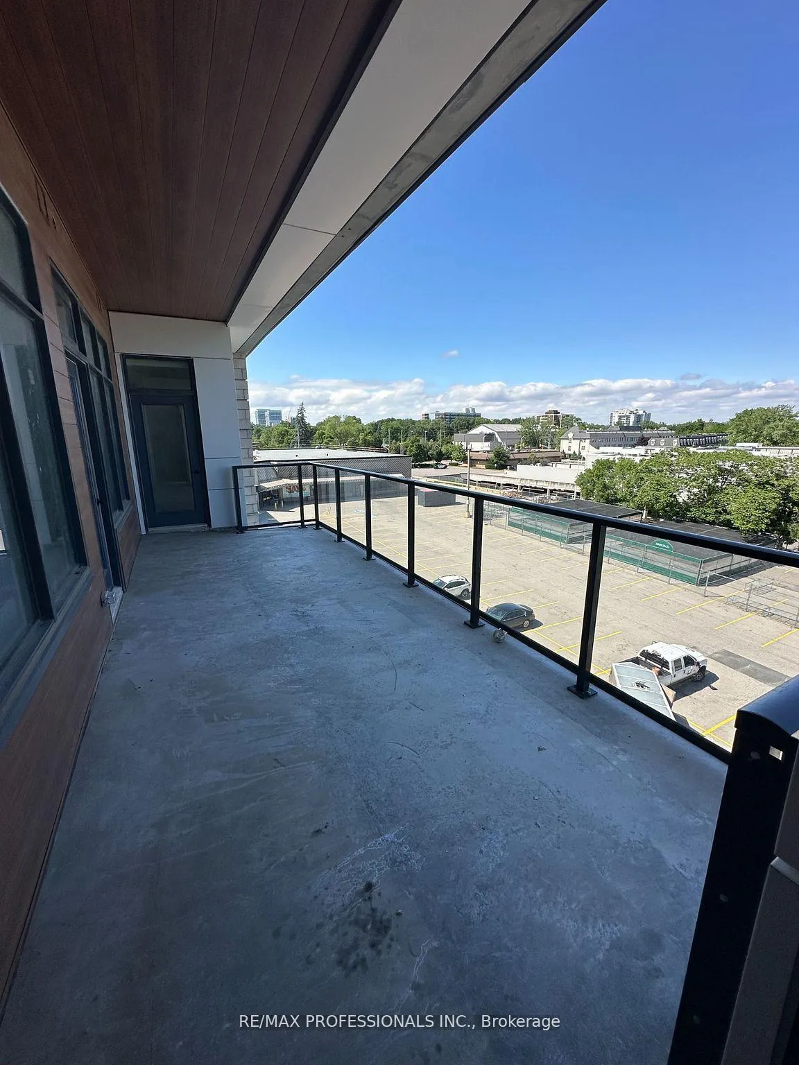 Photo 19 of Unit 410, 123 Maurice Drive, Oakville, Central — HOMEH