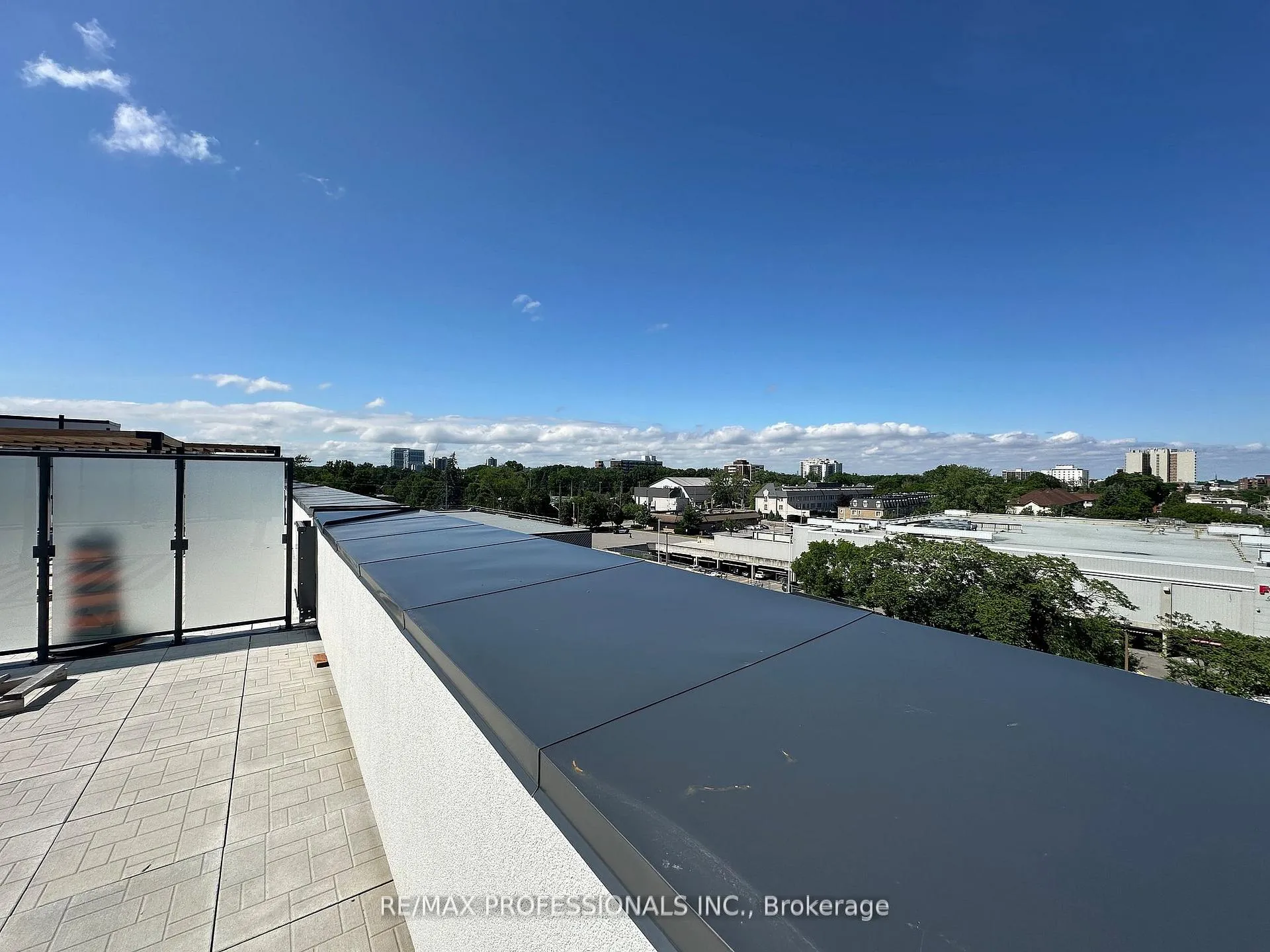 Photo 28 of Unit 410, 123 Maurice Drive, Oakville, Central — HOMEH