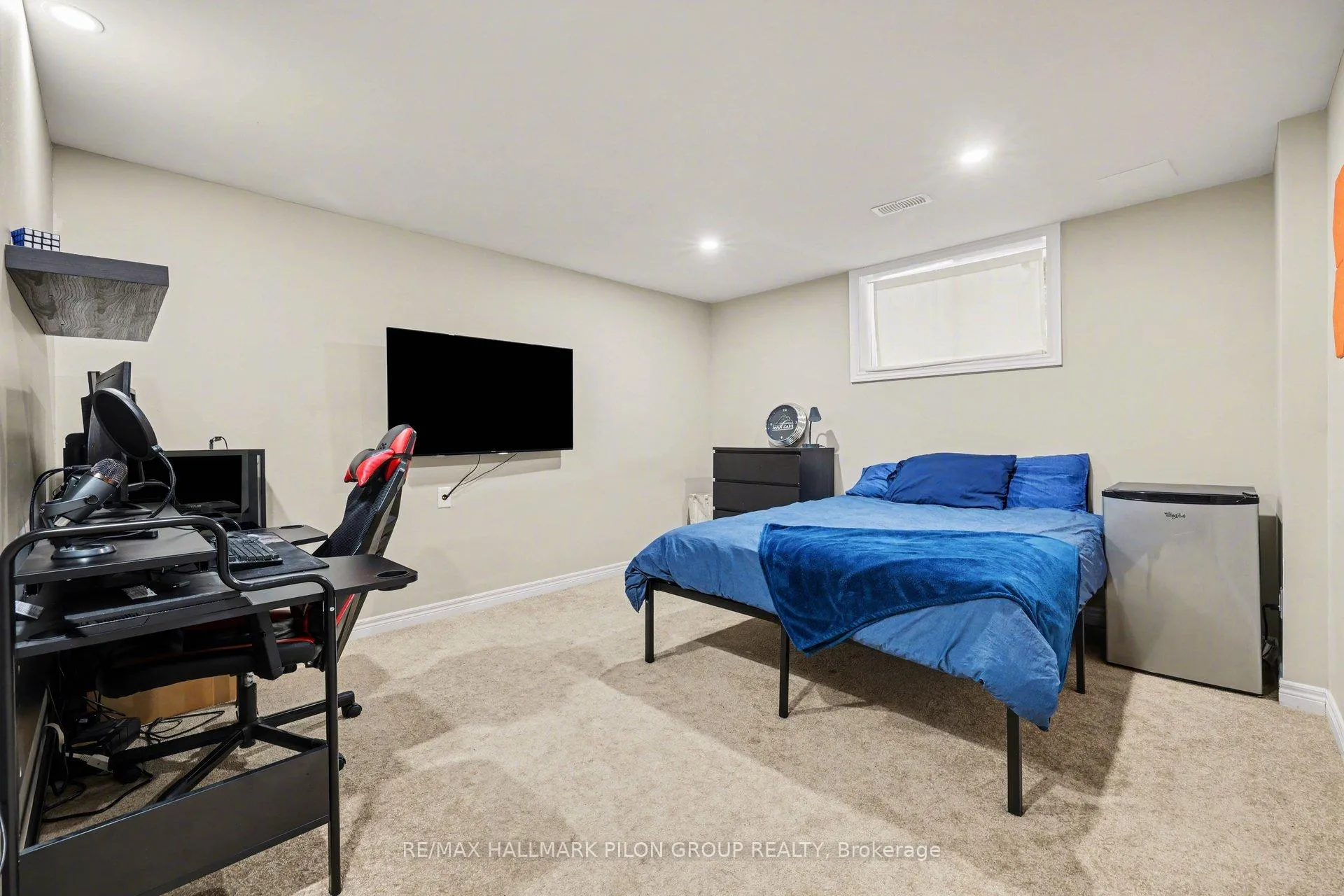 Photo 20 of 25 Mcphail Road, Carleton Place — HOMEH