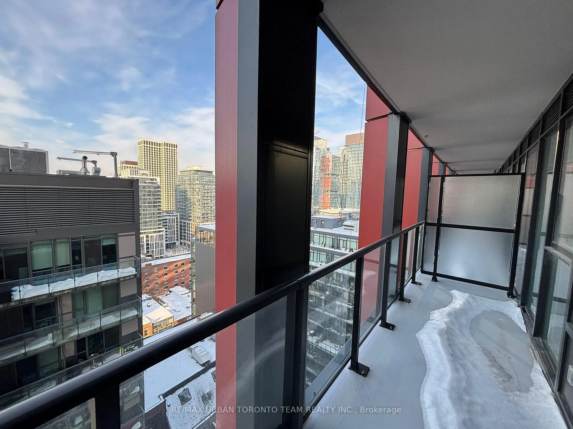 Photo 7 of Unit 2016, 180 Front Street E, Toronto, Moss Park — HOMEH