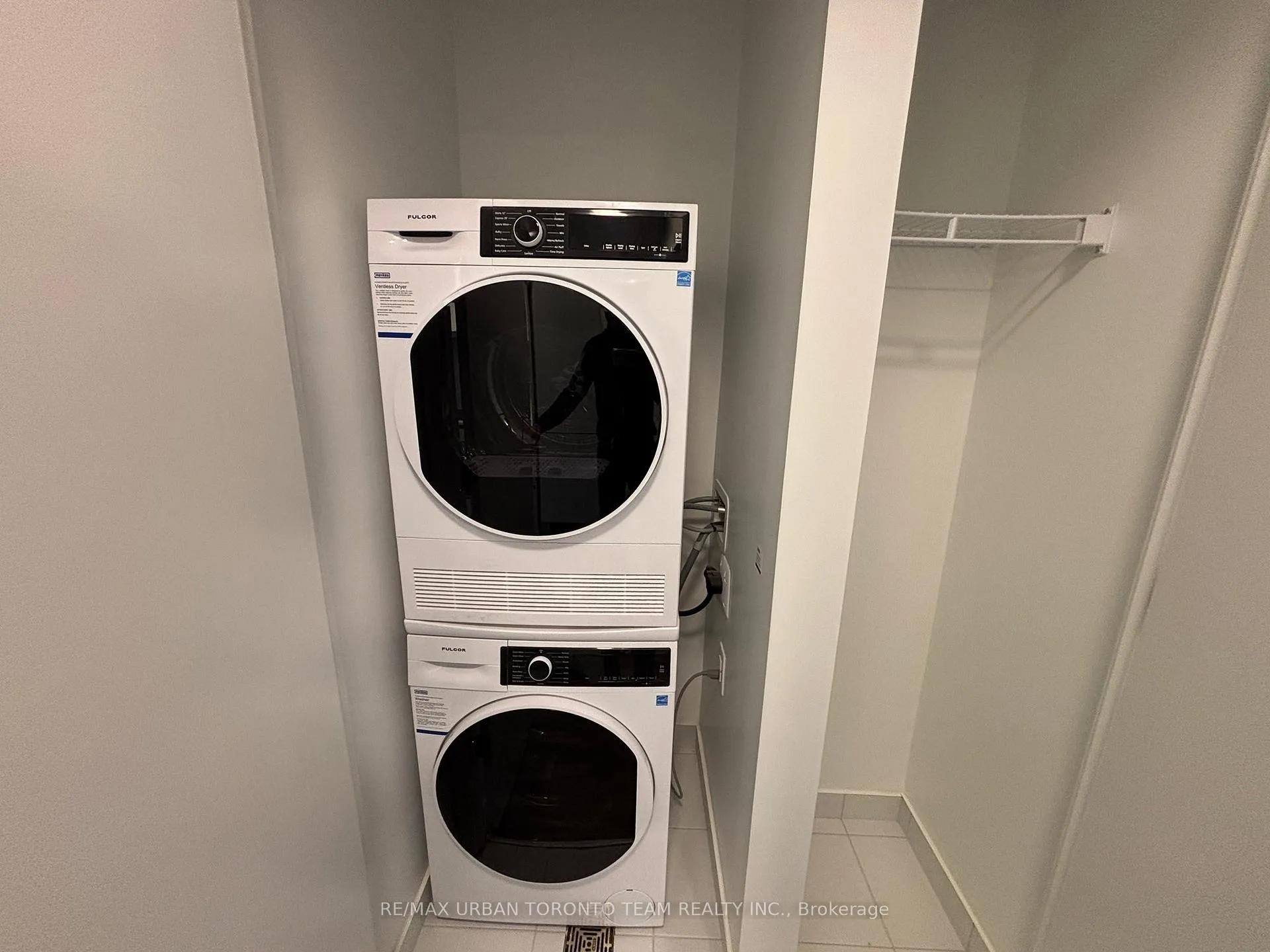 Photo 12 of Unit 2016, 180 Front Street E, Toronto, Moss Park — HOMEH