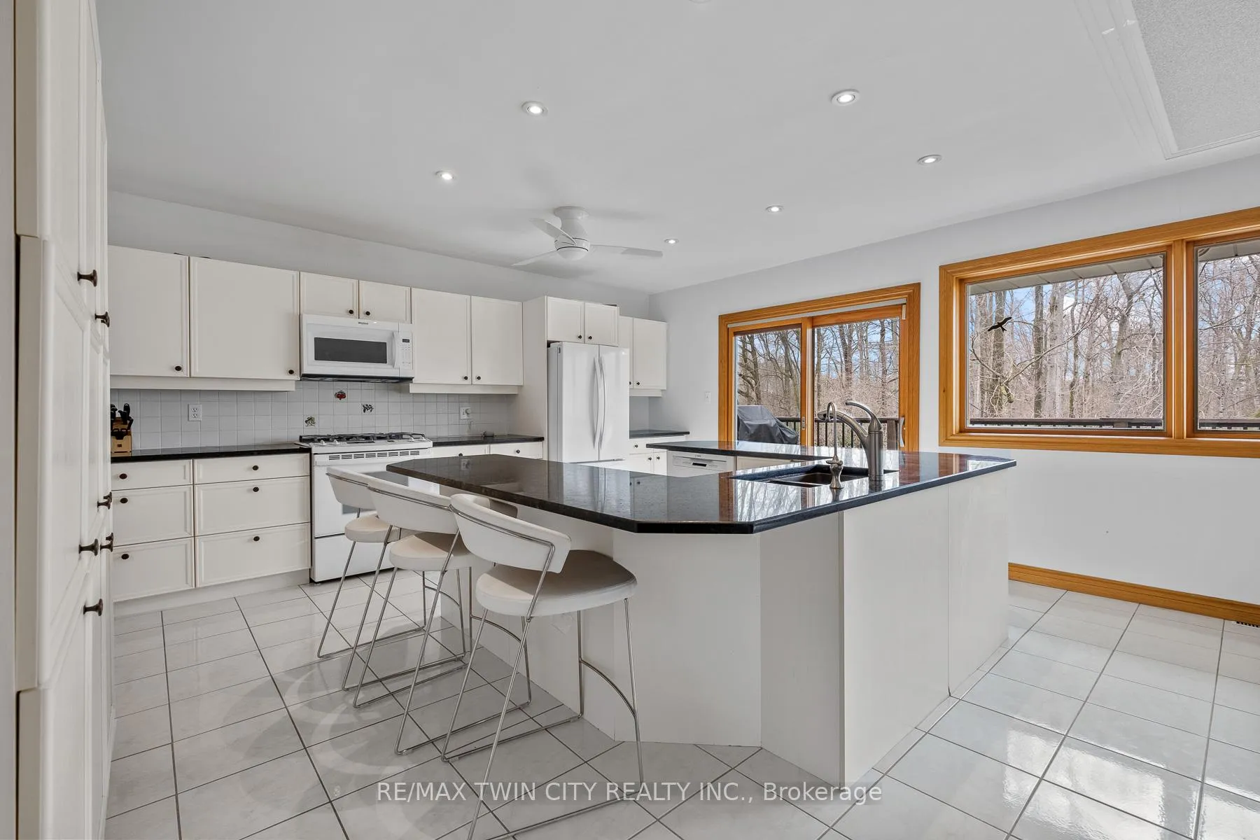 Photo 14 of 36 Maple Hill Drive, Kitchener, Westmount - Waterloo — HOMEH