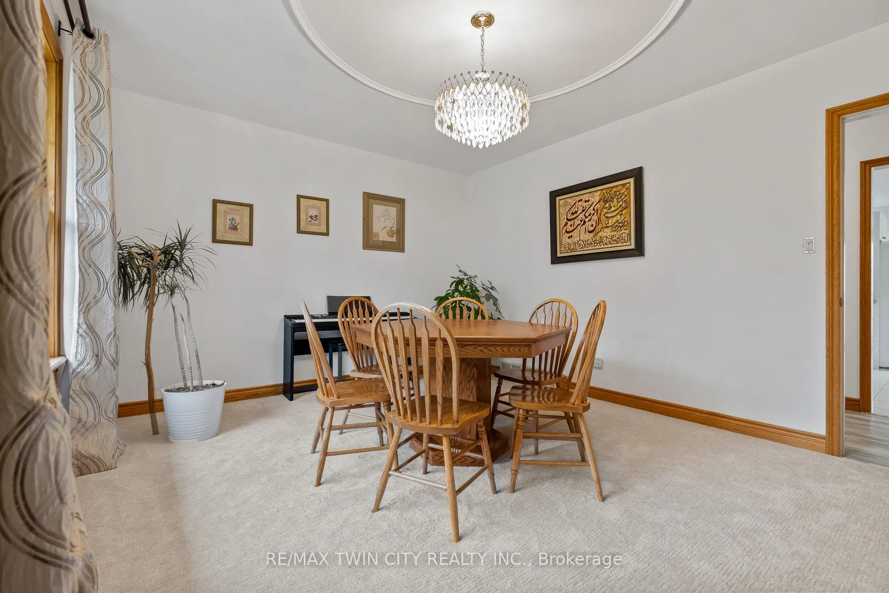 Photo 17 of 36 Maple Hill Drive, Kitchener, Westmount - Waterloo — HOMEH