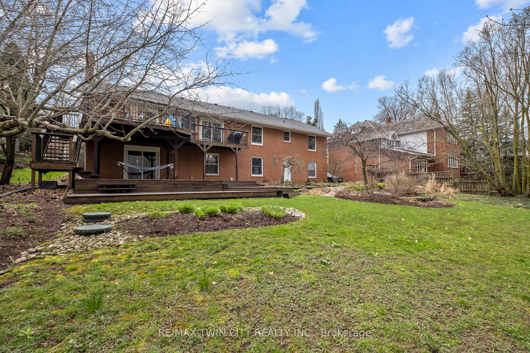 Photo 30 of 36 Maple Hill Drive, Kitchener, Westmount - Waterloo — HOMEH