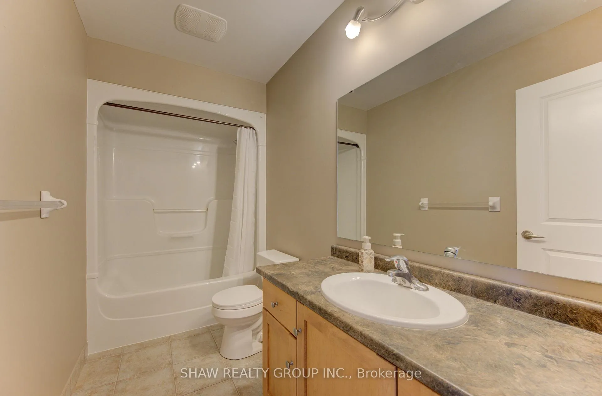 Photo 11 of Unit 202, 165 Duke Street, Kitchener, City Commercial Core — HOMEH