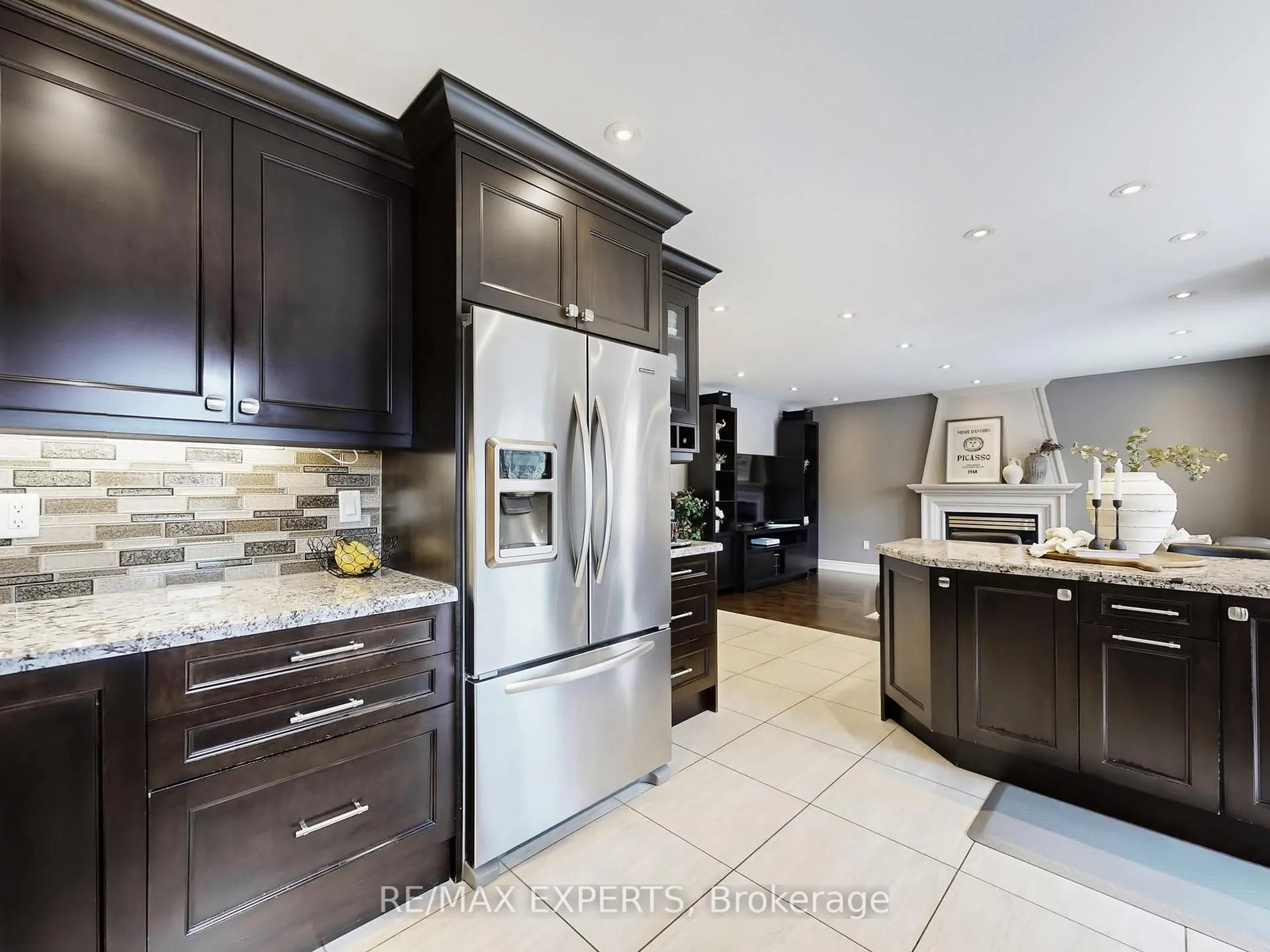 Photo 19 of 151 Veneto Drive, Vaughan, Vaughan Grove — HOMEH