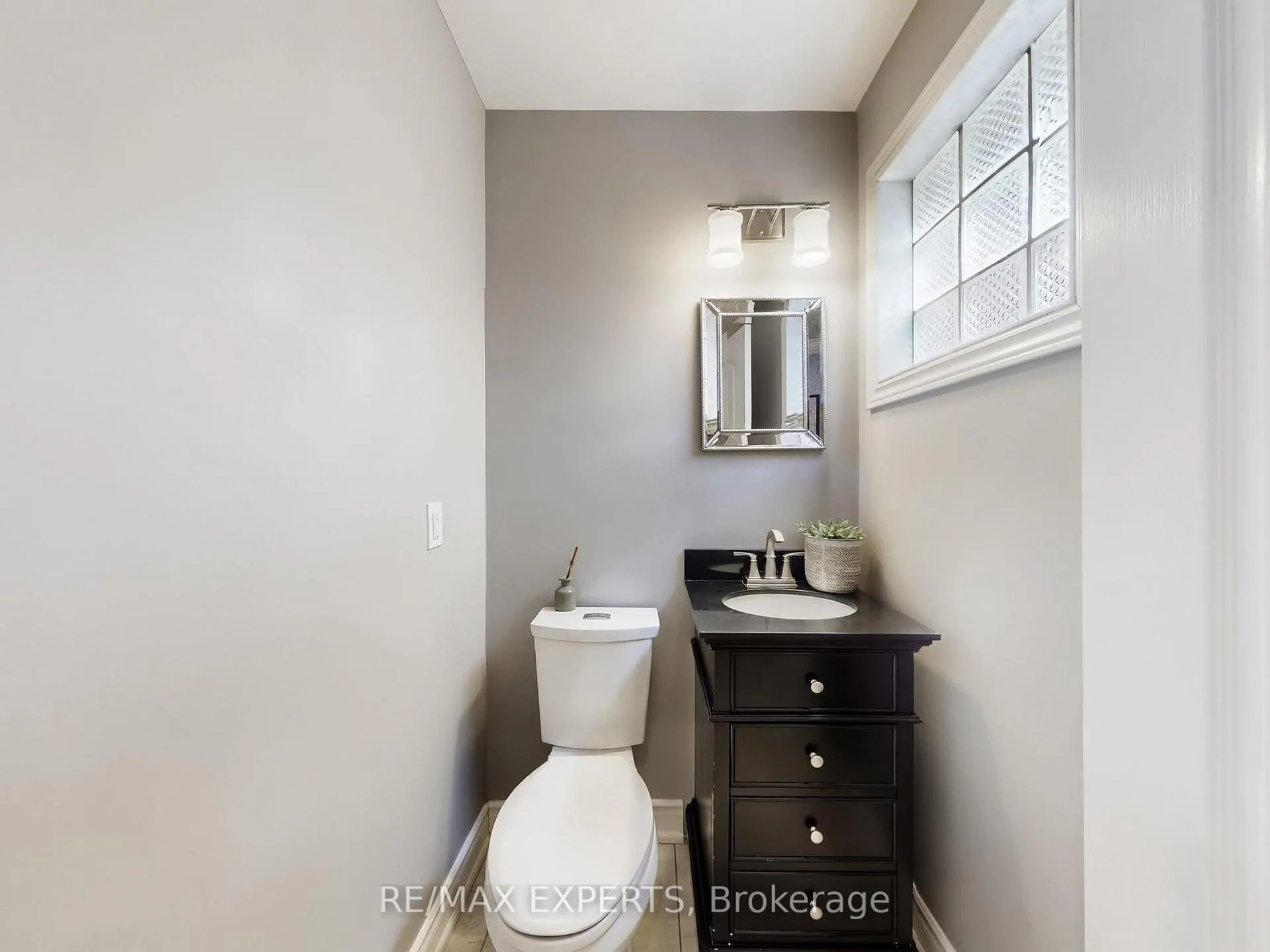 Photo 20 of 151 Veneto Drive, Vaughan, Vaughan Grove — HOMEH