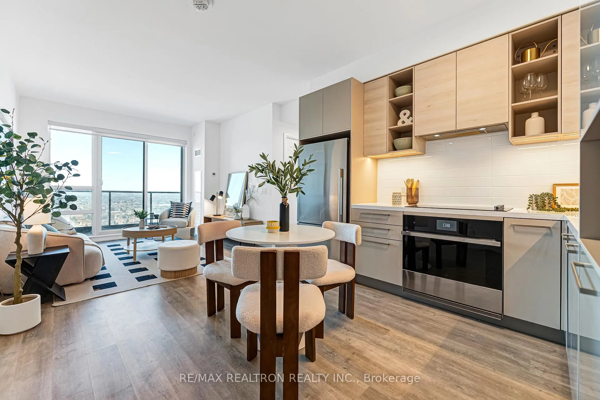 Photo 8 of Unit 3302, 12 Gandhi Lane, Markham, Commerce Valley — HOMEH