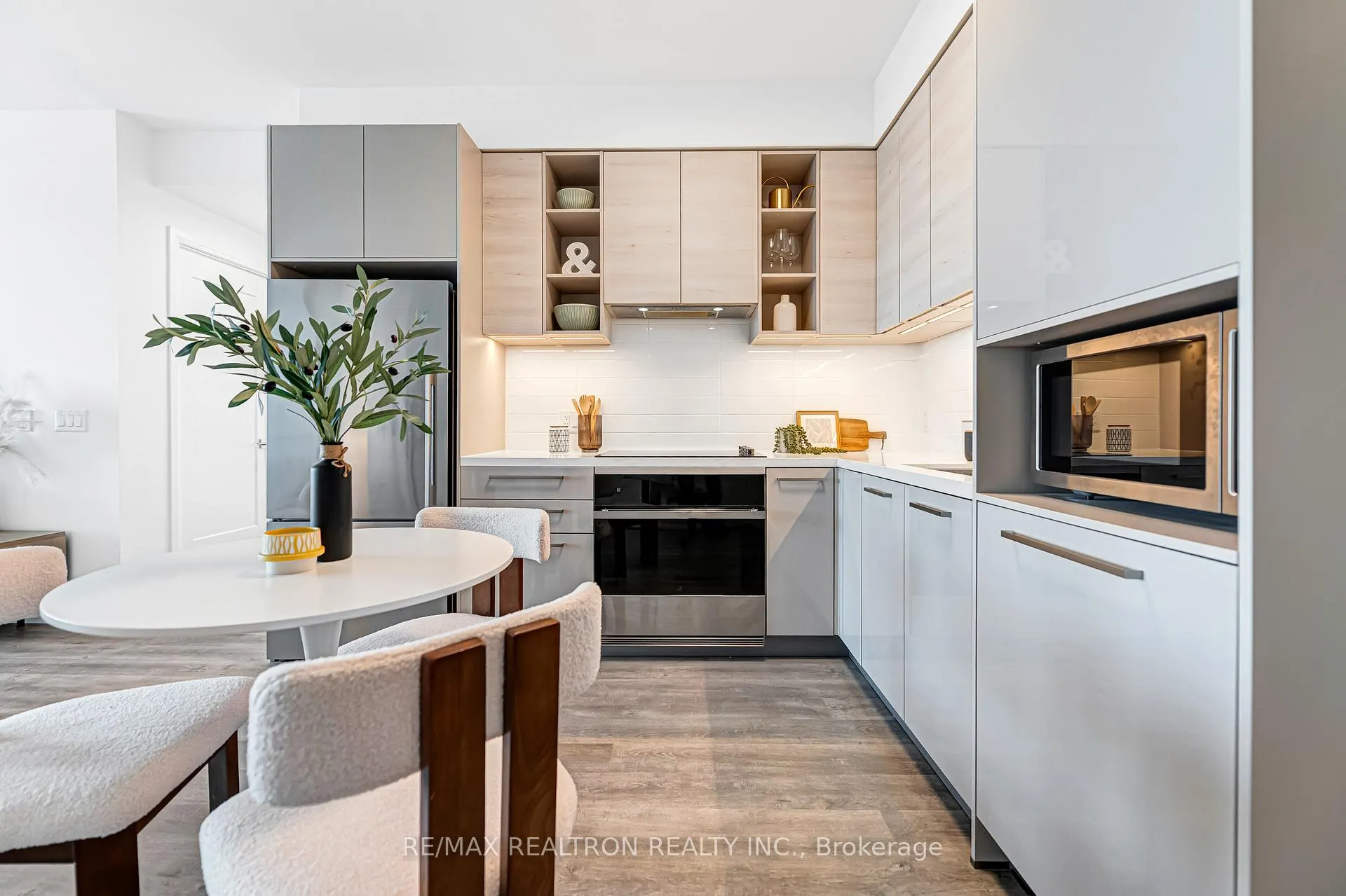 Photo 9 of Unit 3302, 12 Gandhi Lane, Markham, Commerce Valley — HOMEH
