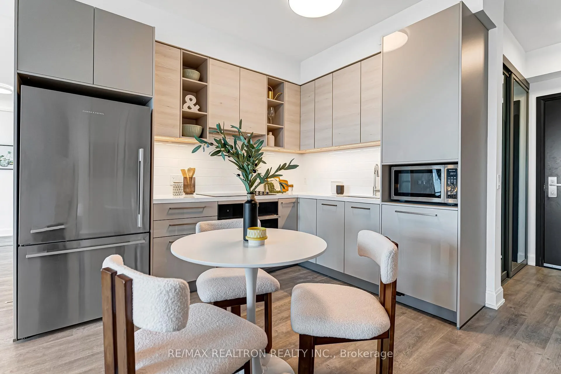Photo 12 of Unit 3302, 12 Gandhi Lane, Markham, Commerce Valley — HOMEH