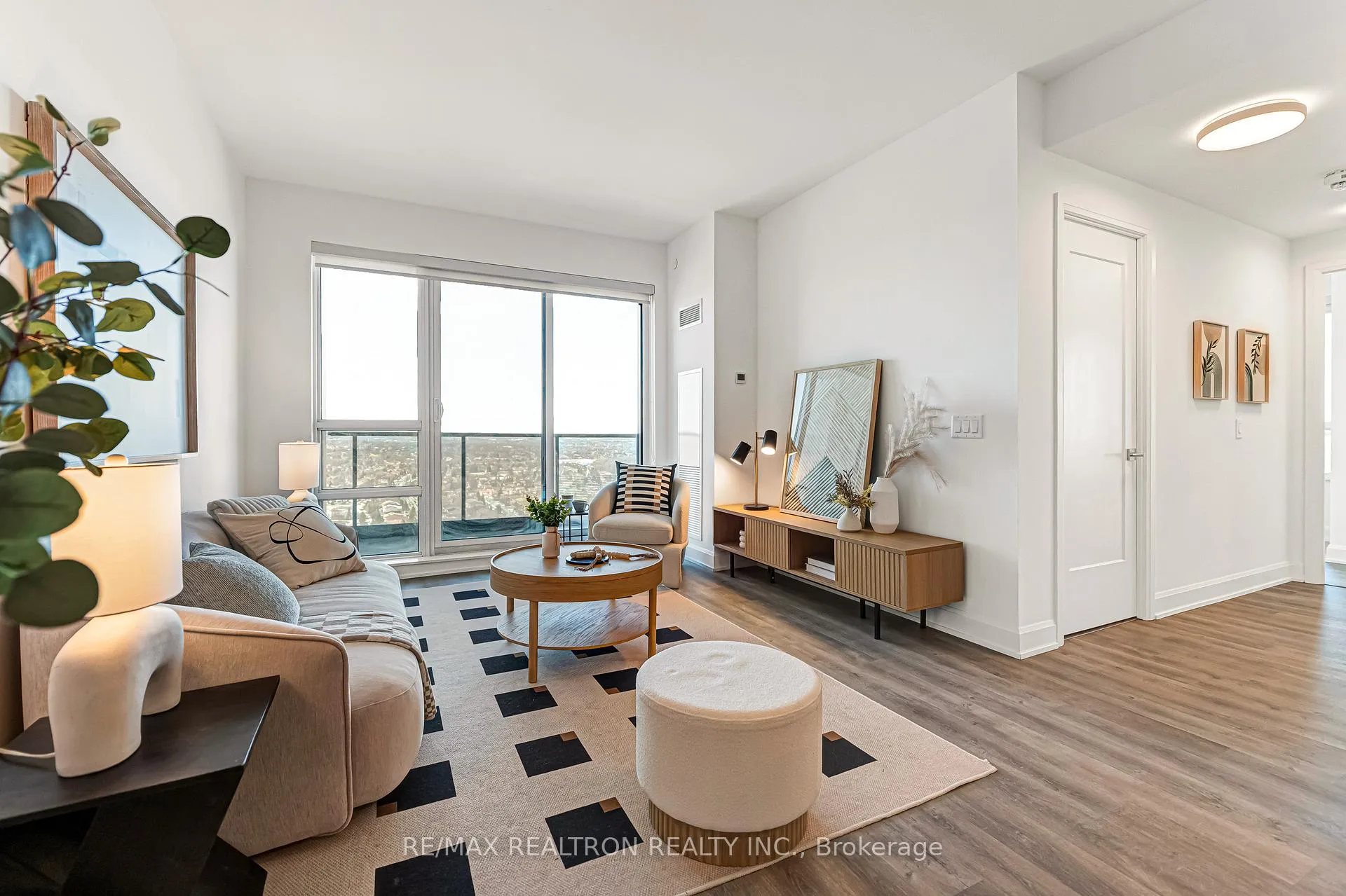 Photo 15 of Unit 3302, 12 Gandhi Lane, Markham, Commerce Valley — HOMEH
