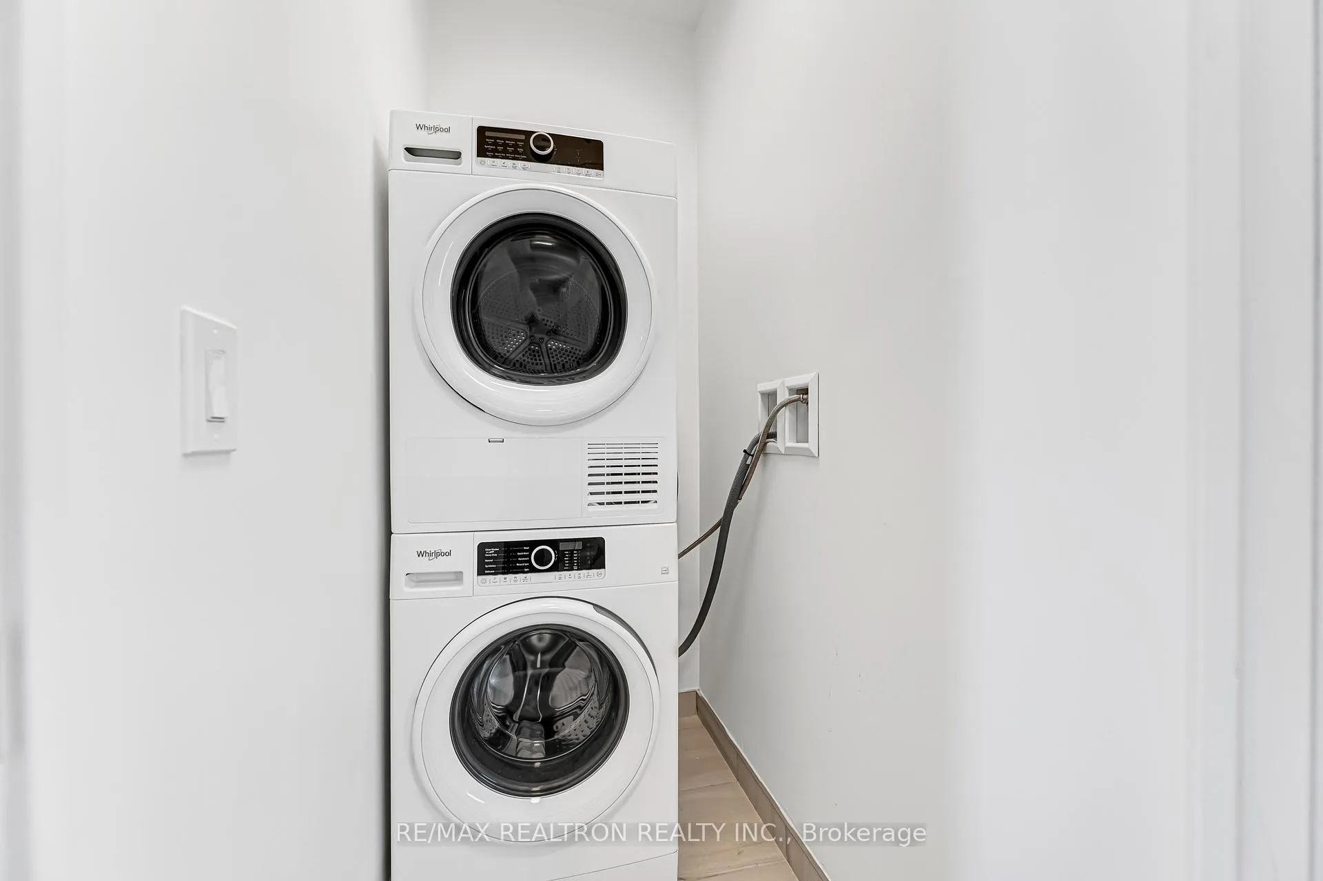 Photo 35 of Unit 3302, 12 Gandhi Lane, Markham, Commerce Valley — HOMEH