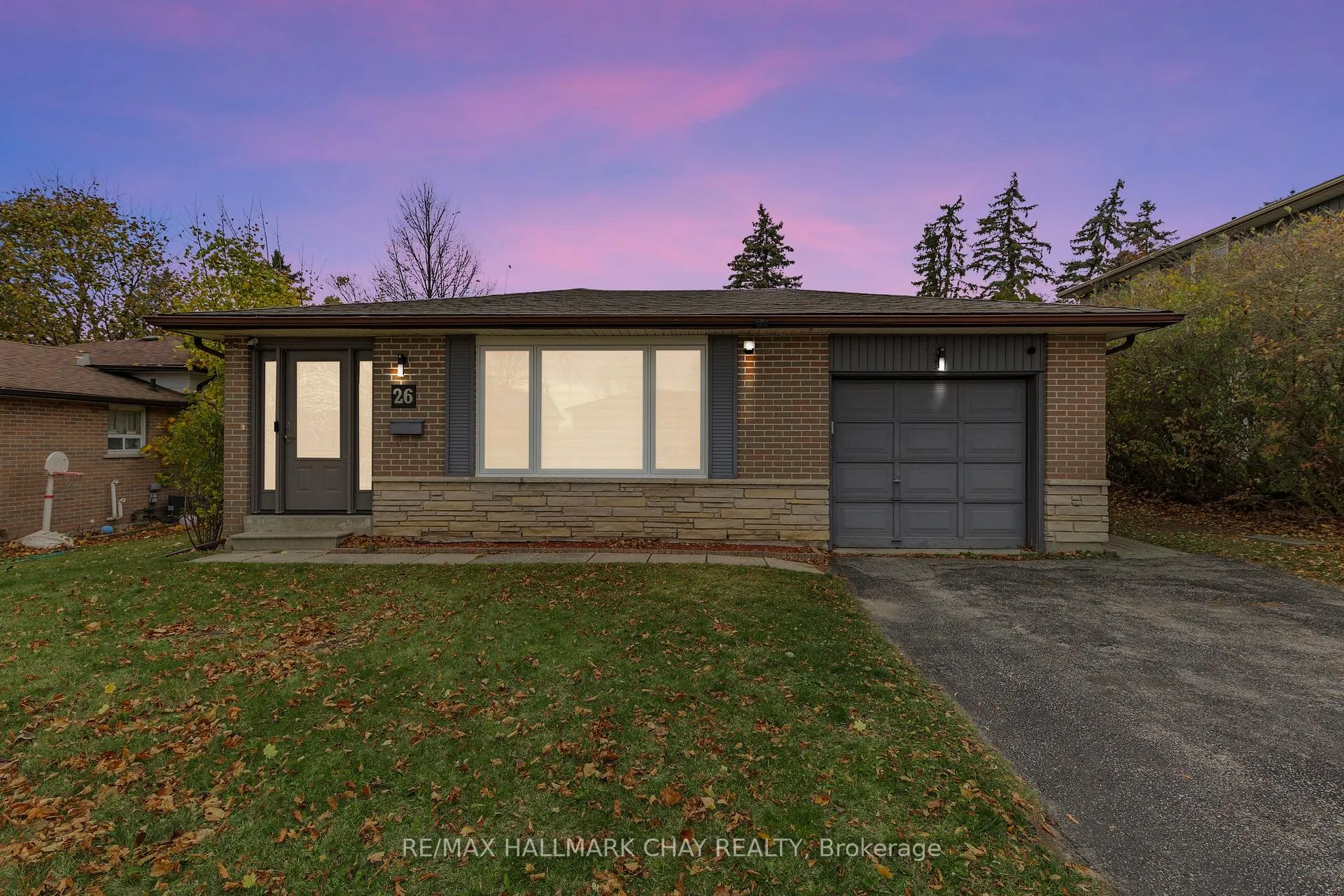 Photo 1 of Unit Upper, 26 Roslyn Road, Barrie, Wellington — HOMEH