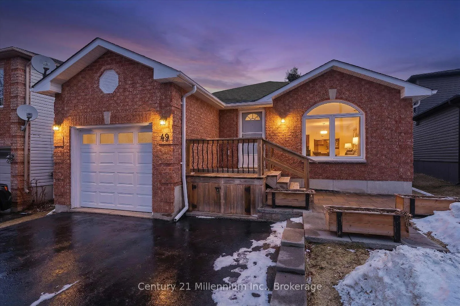 Photo 1 of 49 Waddington Crescent, Barrie, Holly — HOMEH