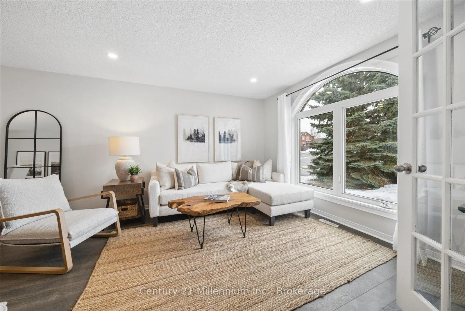 Photo 8 of 49 Waddington Crescent, Barrie, Holly — HOMEH