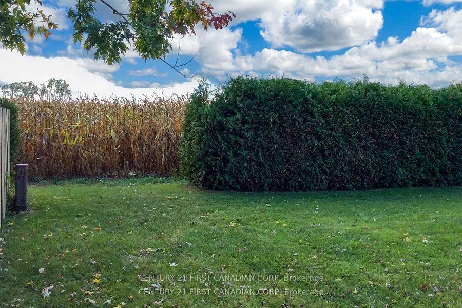 Photo 2 of 106 Angelo Drive, West Elgin, West Lorne — HOMEH