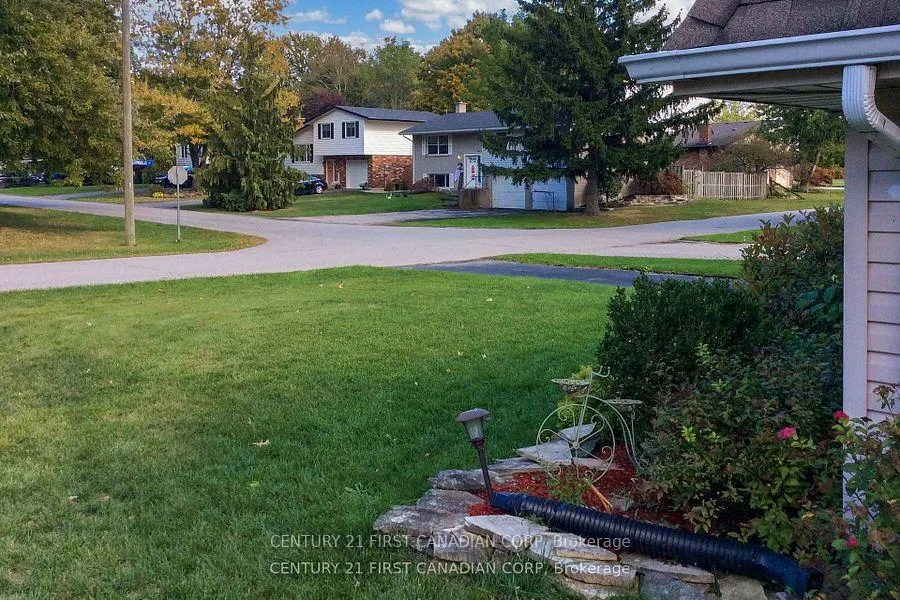Photo 38 of 106 Angelo Drive, West Elgin, West Lorne — HOMEH