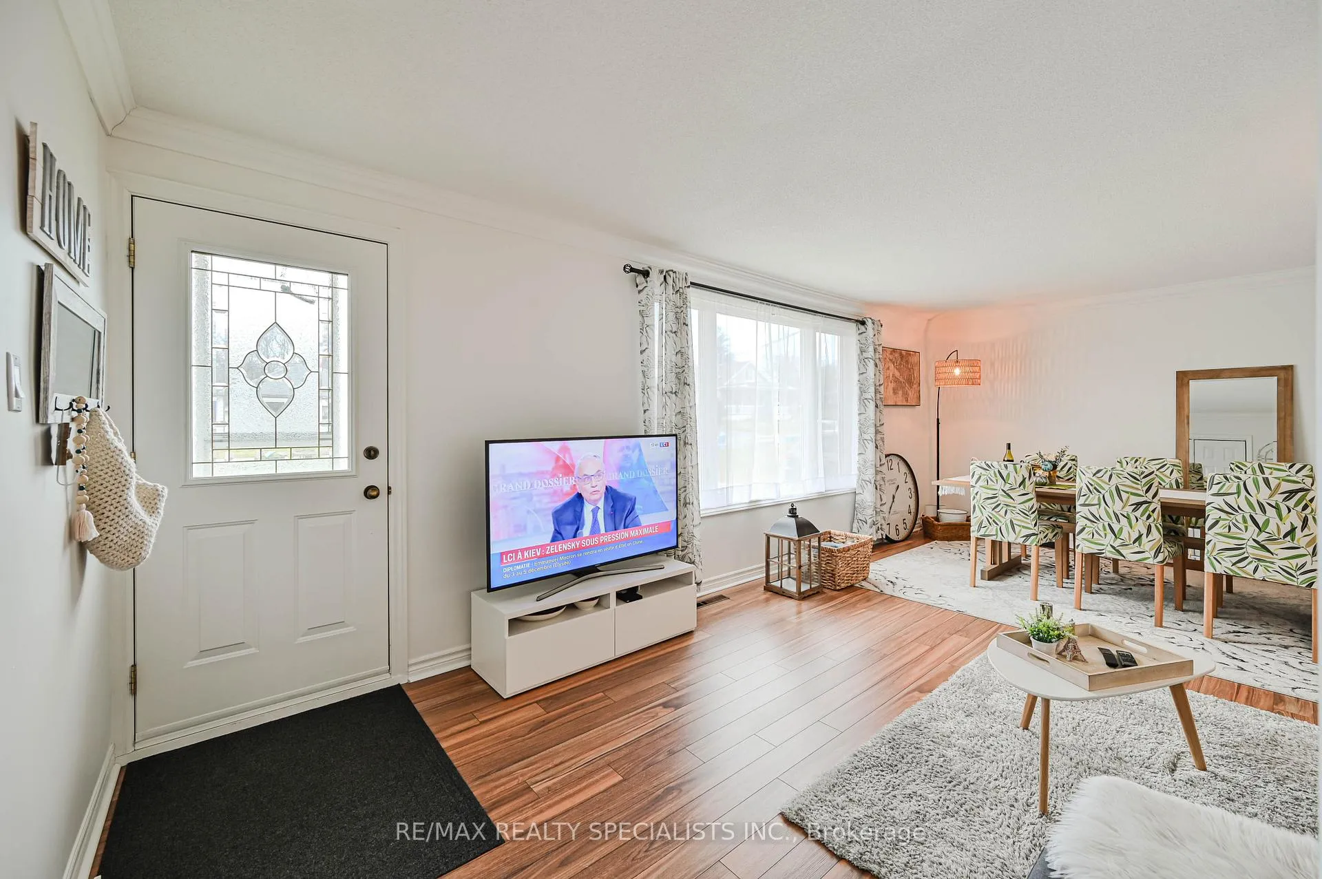 Photo 6 of 19 Temple Road, Halton Hills, Georgetown — HOMEH