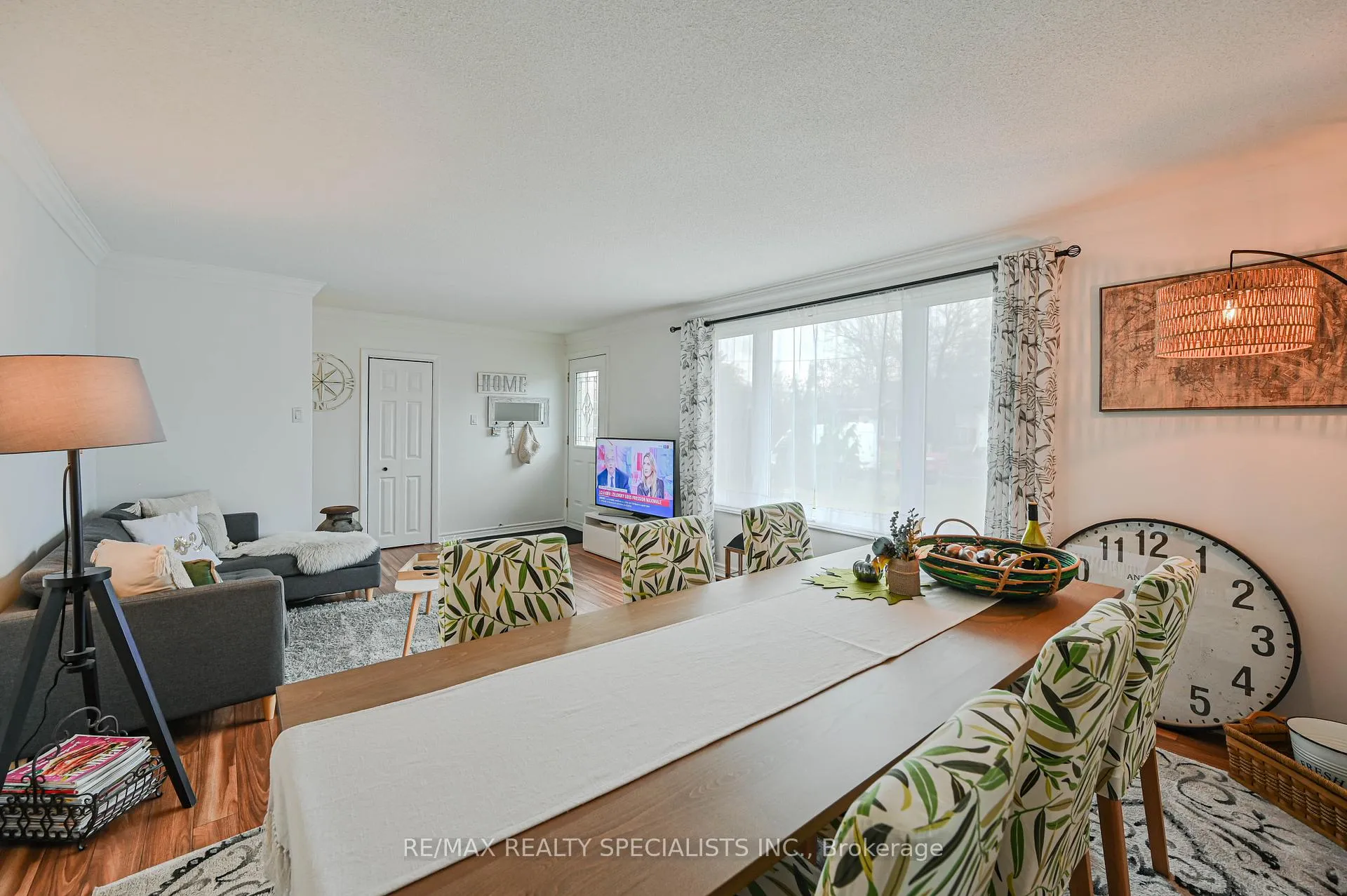 Photo 12 of 19 Temple Road, Halton Hills, Georgetown — HOMEH