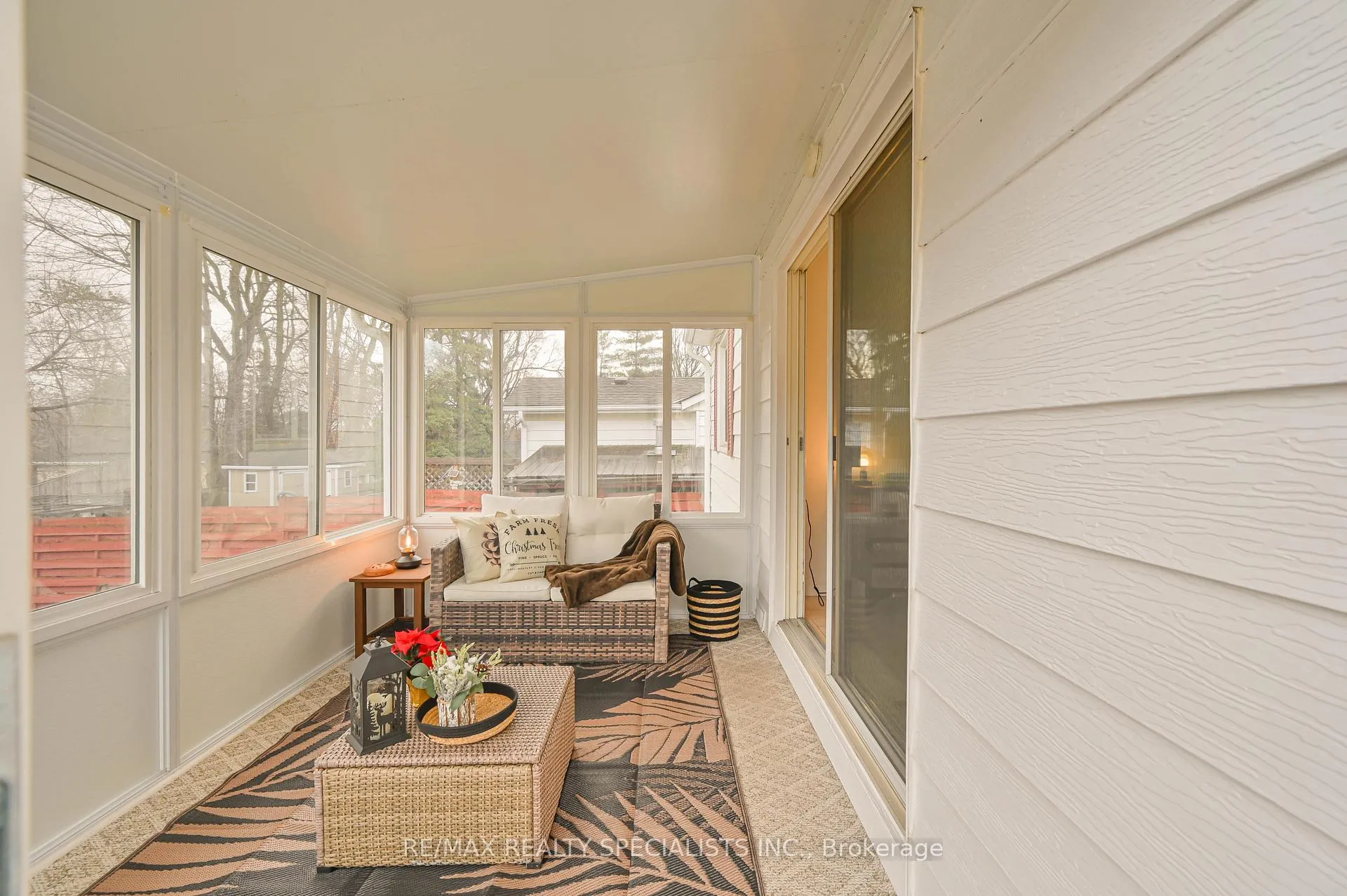 Photo 21 of 19 Temple Road, Halton Hills, Georgetown — HOMEH