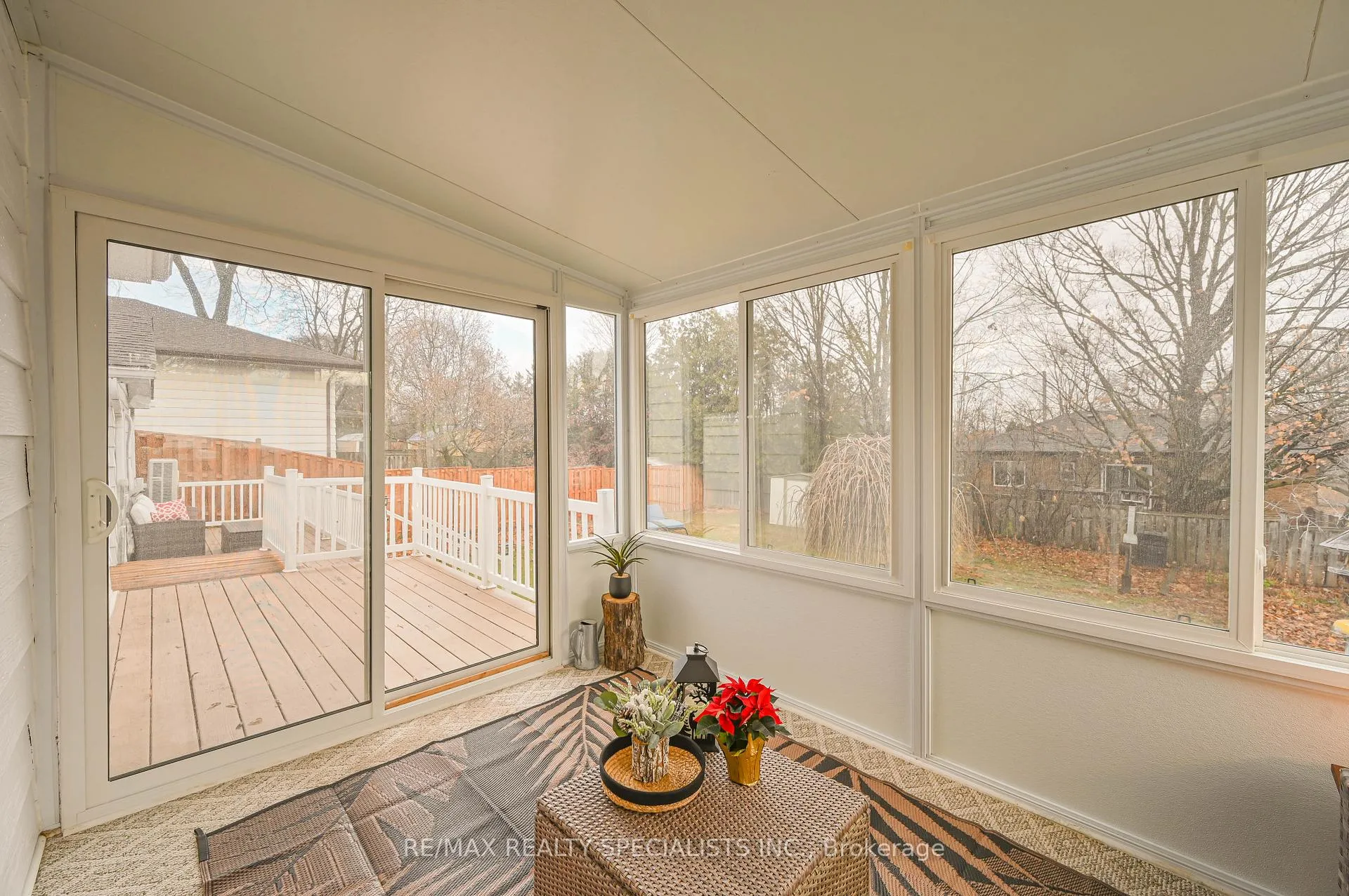 Photo 23 of 19 Temple Road, Halton Hills, Georgetown — HOMEH