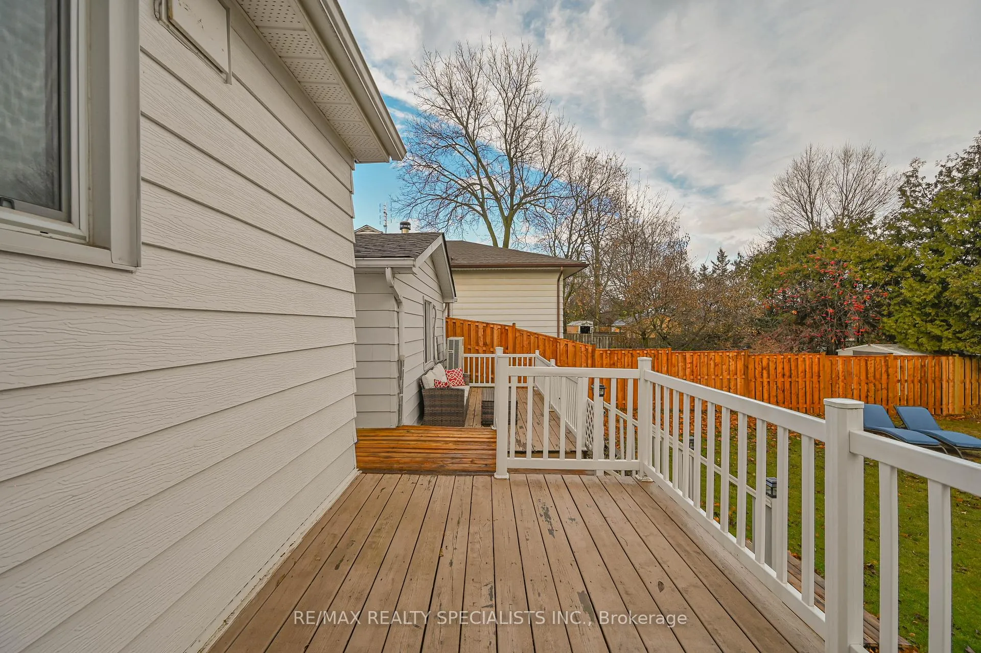 Photo 41 of 19 Temple Road, Halton Hills, Georgetown — HOMEH