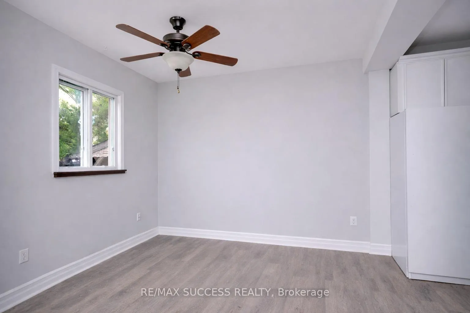 Photo 4 of 1711 St Johns Road, Innisfil, Alcona — HOMEH