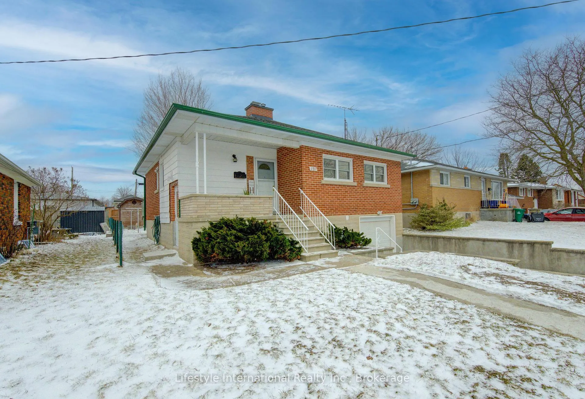 Photo 2 of 171 Sixth Avenue, Kitchener — HOMEH