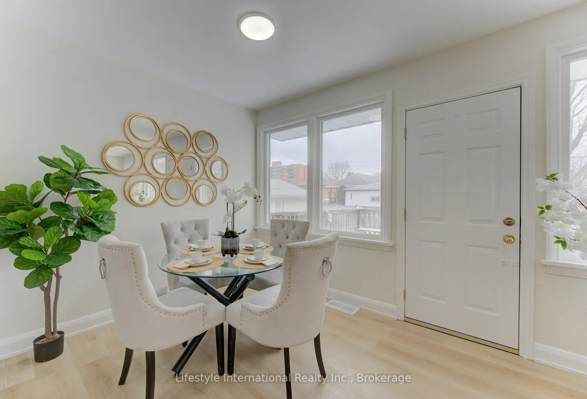 Photo 13 of 171 Sixth Avenue, Kitchener — HOMEH